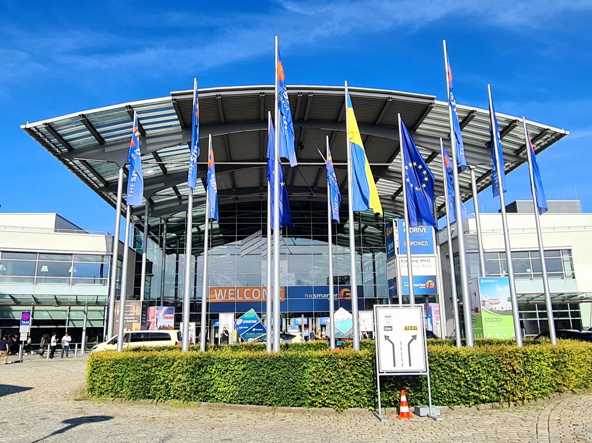 Eingang der Messe München.