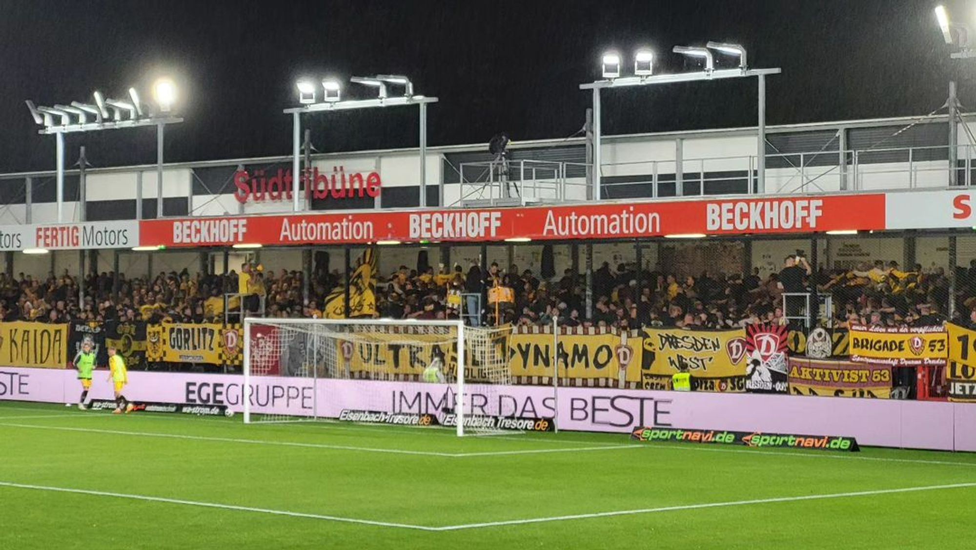 Dynamo Dresden-Fans in Verl.