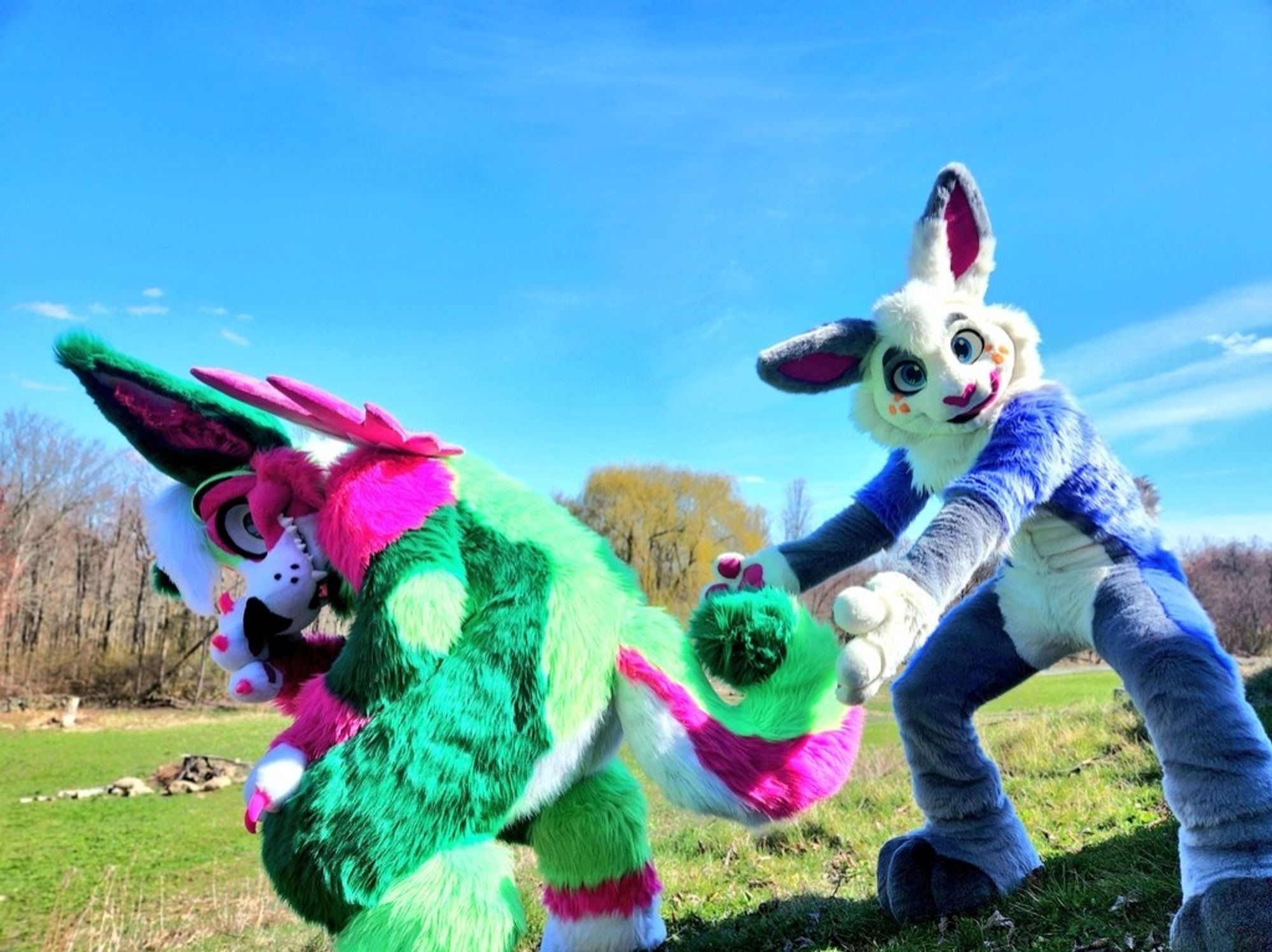 Melon and Lea on the front lawn.