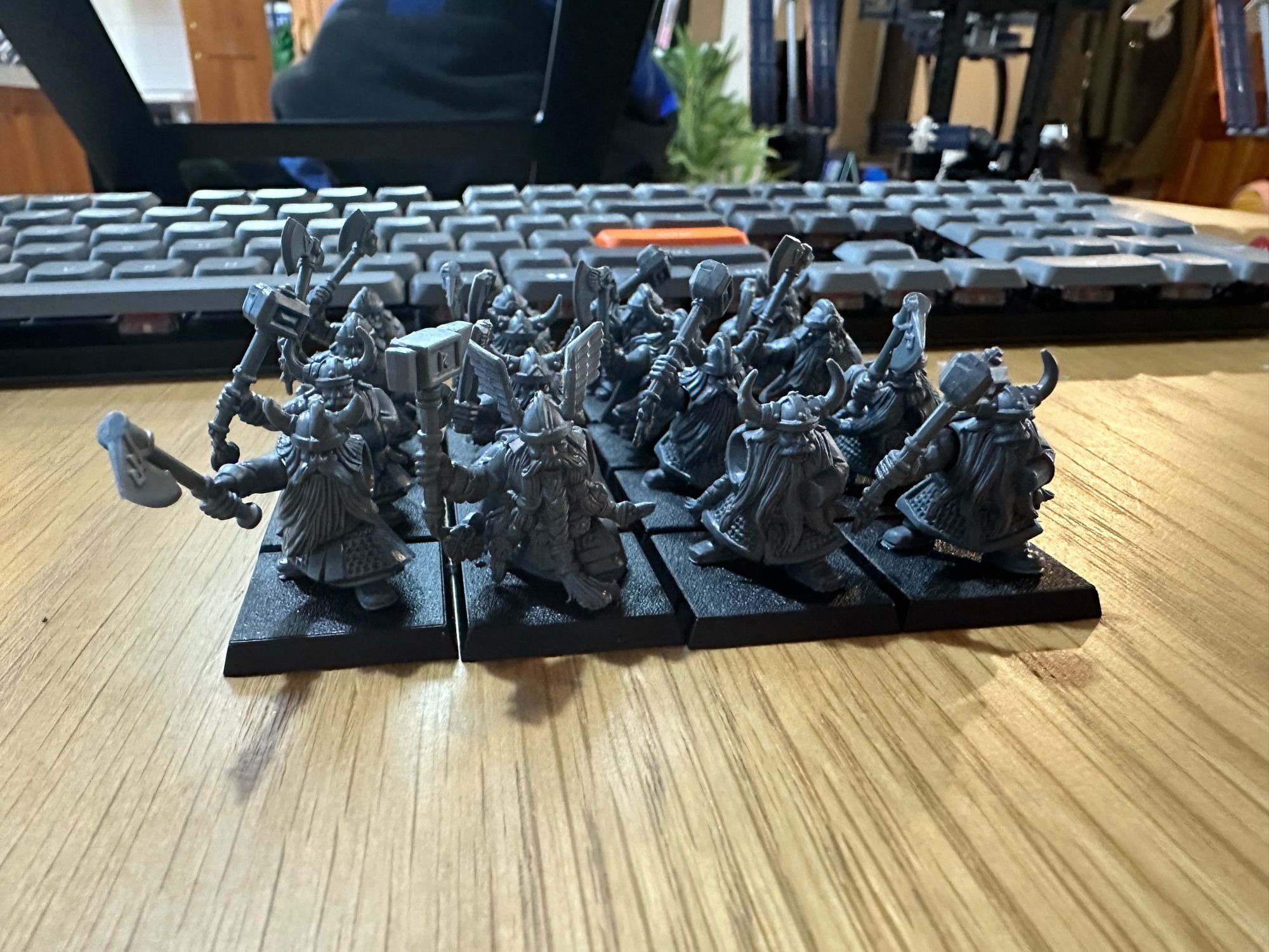 16 partially assembled dwarf warriors