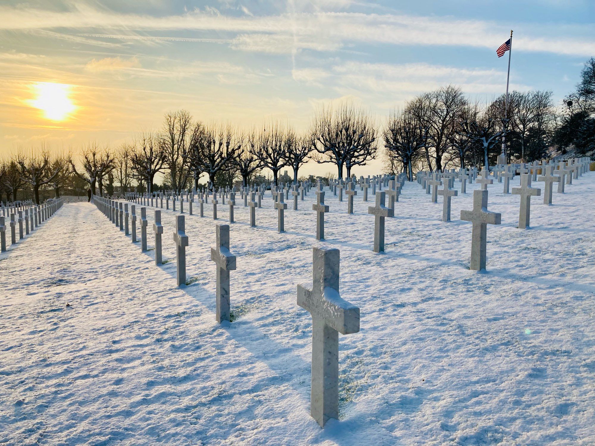 Cimetière américain enneigé