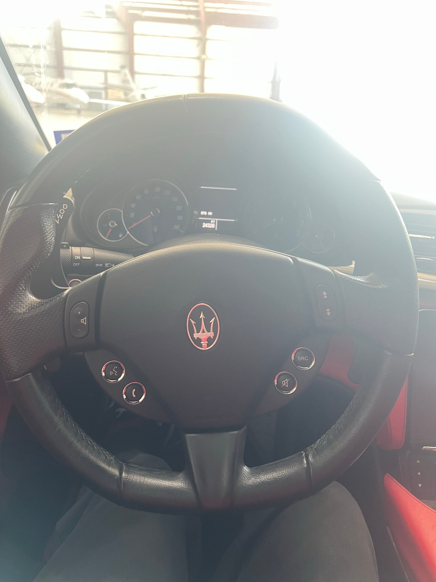 The steering wheel of the GranTurismo 