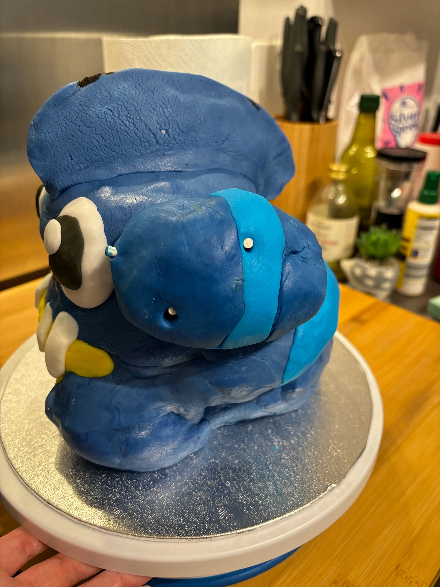 Side profile of Gible cake