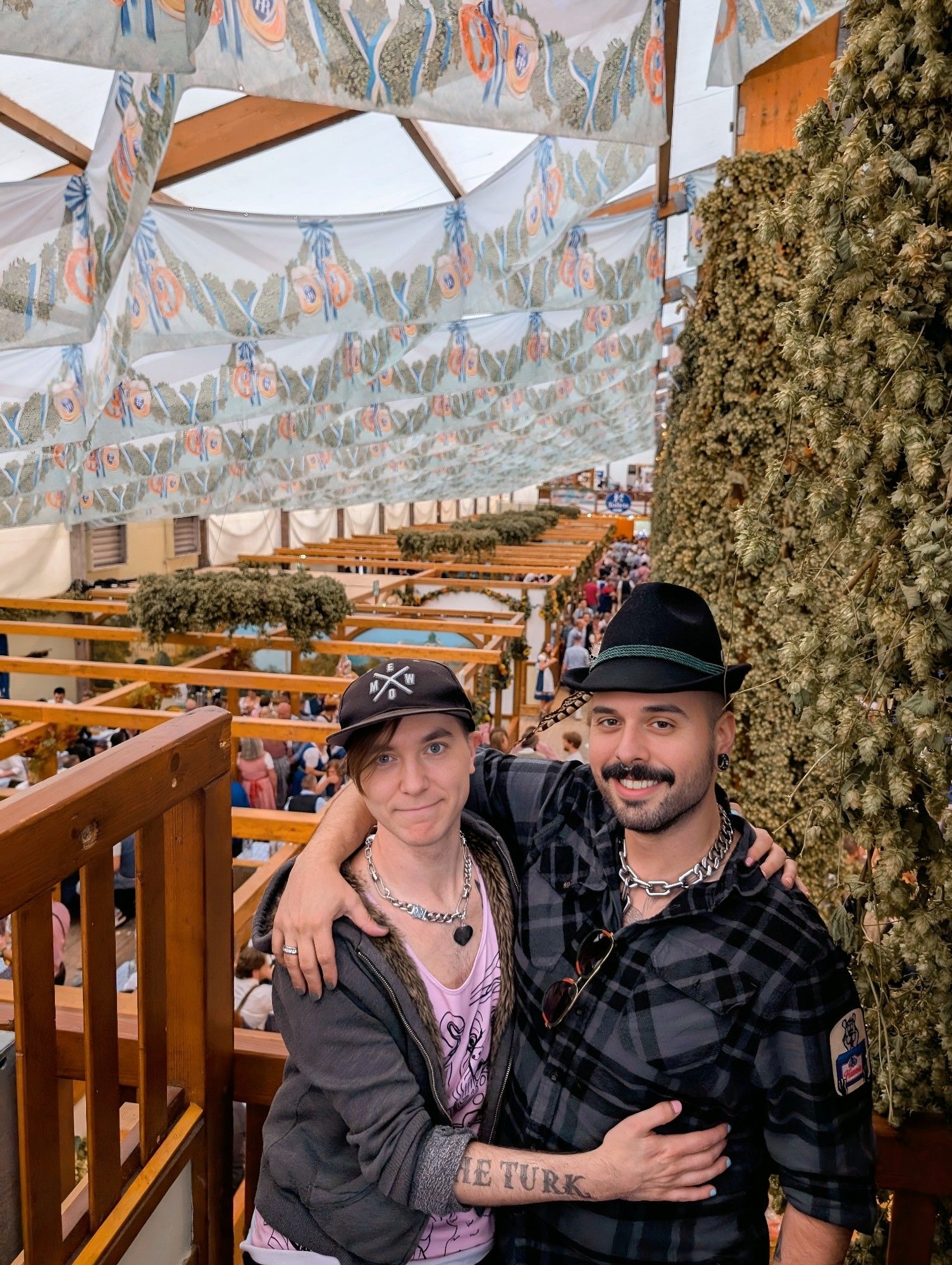 Jekkies and Figgy in Hofbräu-Festzelt tent in München.