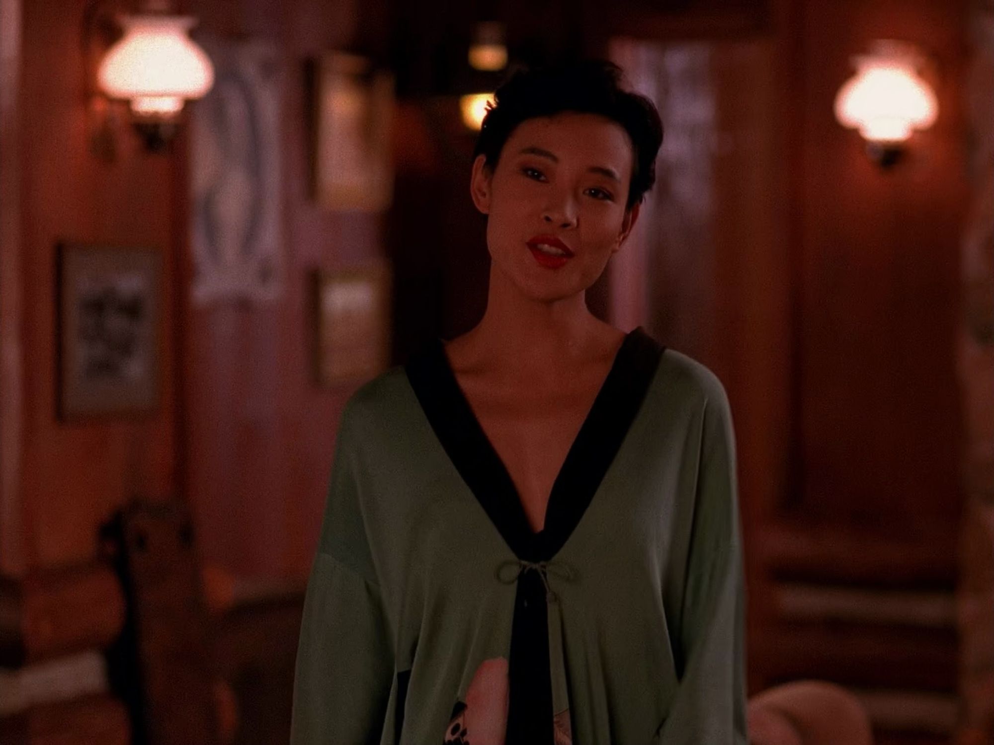 Josie Packard. Twin Peaks S01E02 - Traces to Nowhere.