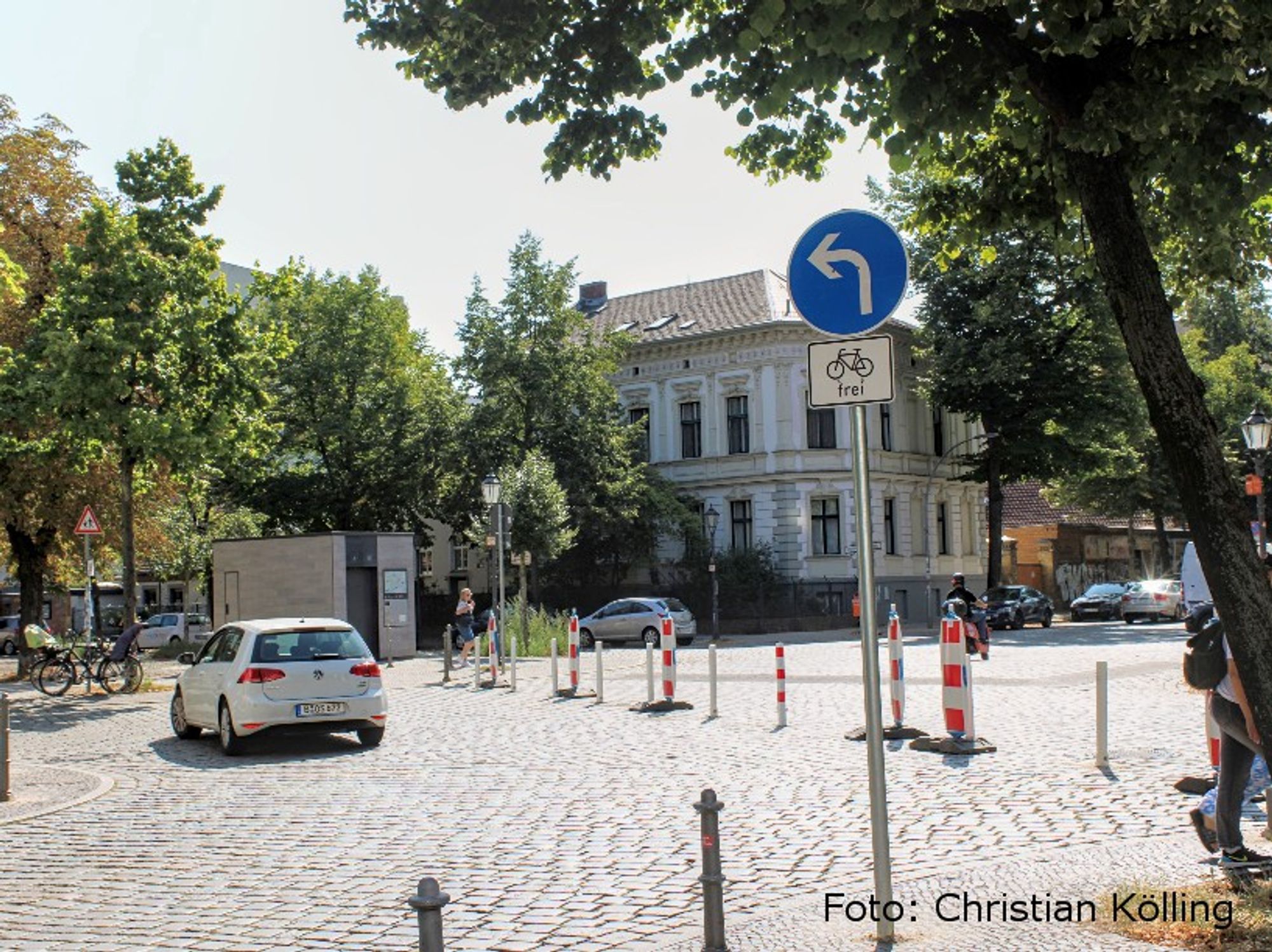 Diagonalsperre auf dem Richardplatz imBöhmischen Dorf.