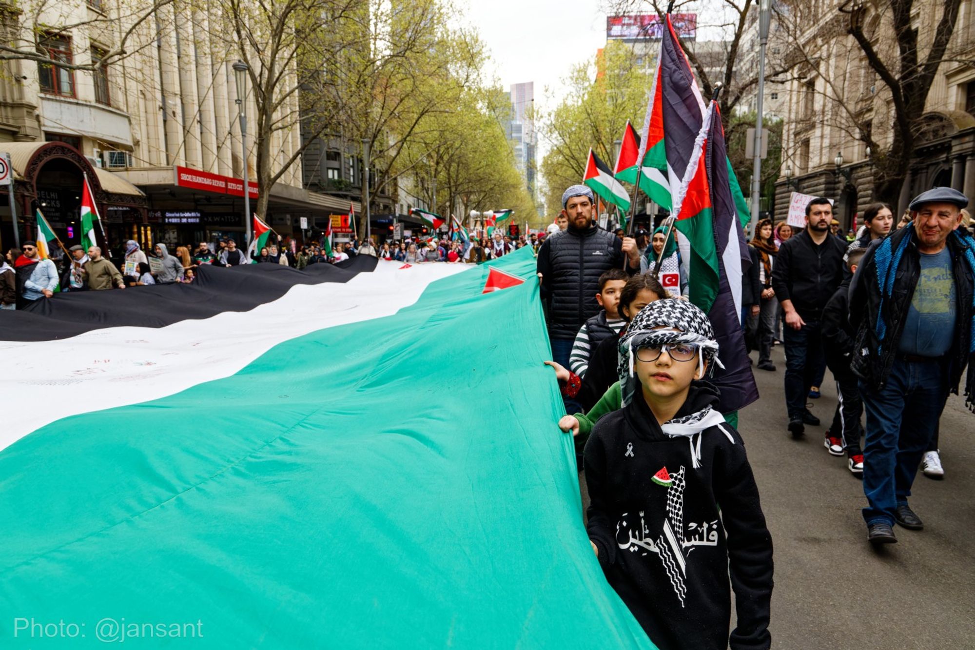 Some photos from previous #CeasefireNOW rallies in Melbourne rallies in Melbourne.
#auspol #springst