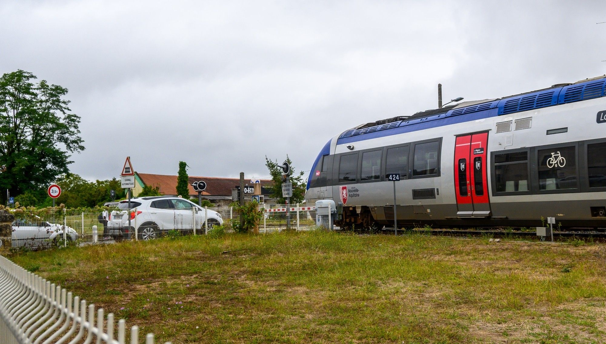 Train to Bordeaux at Bergerac