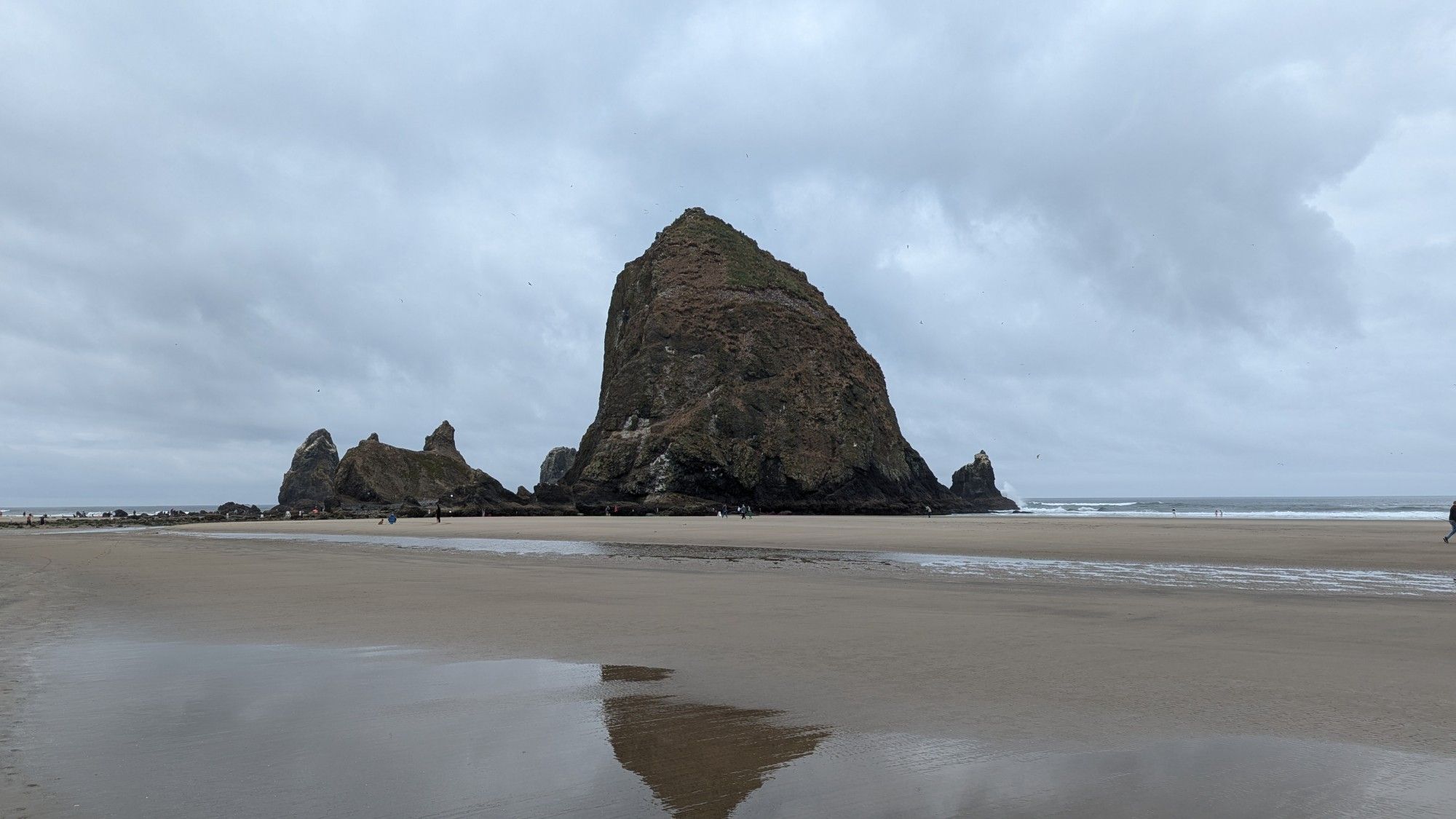 Cannon Beach, Oregon. Haystack Rock