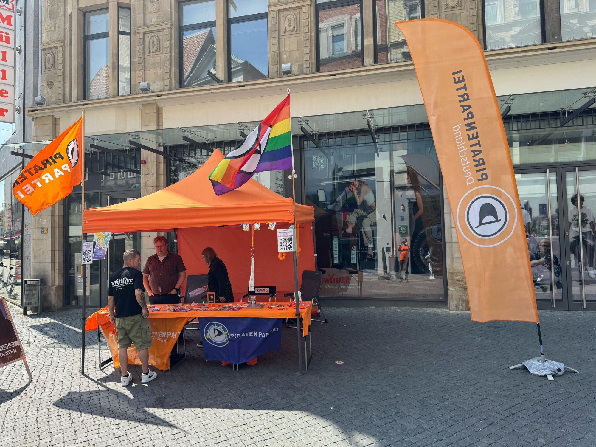 Ein Informationsstand der Piraten Braunschweig zur Europawahl