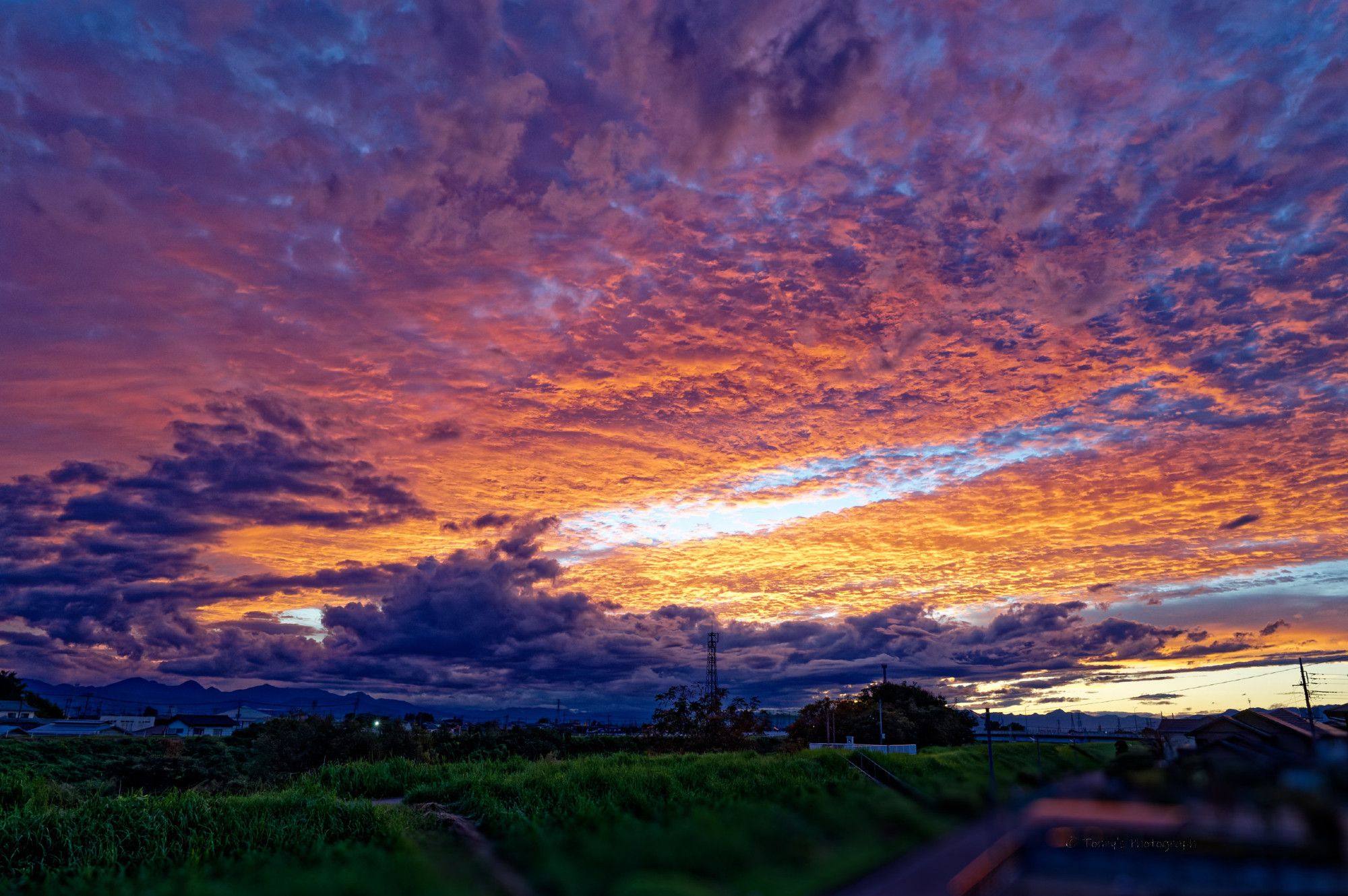 今日の夕日、雲がいい感じ
Nikon Z 6II
NIKKOR Z 24-120mm f/4 S