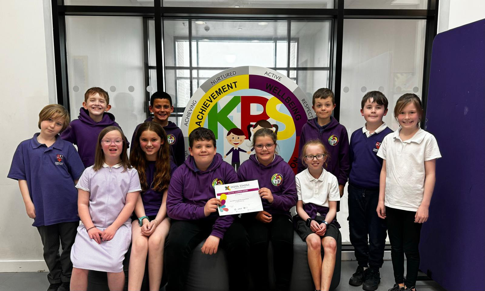 Kinross Primary School receiving their Digital Schools Endorsement Award.