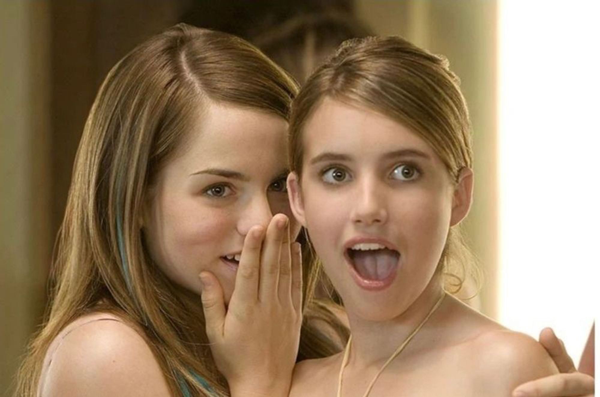 Le fameux mème de "JoJo Whispering To Emma Roberts" dans Aquamarine