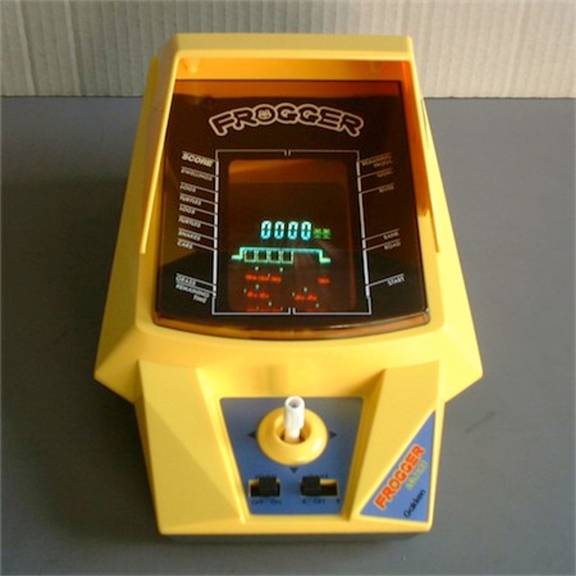 Frogger electronic game