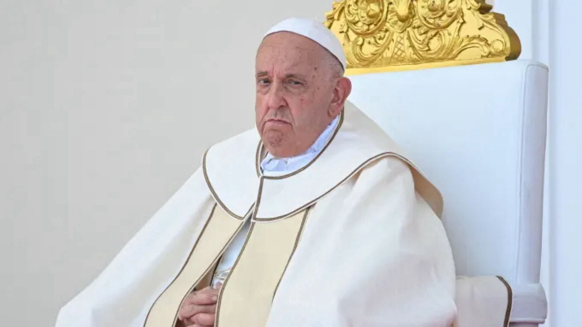 Picture of the pope with an unpleasant look on this face