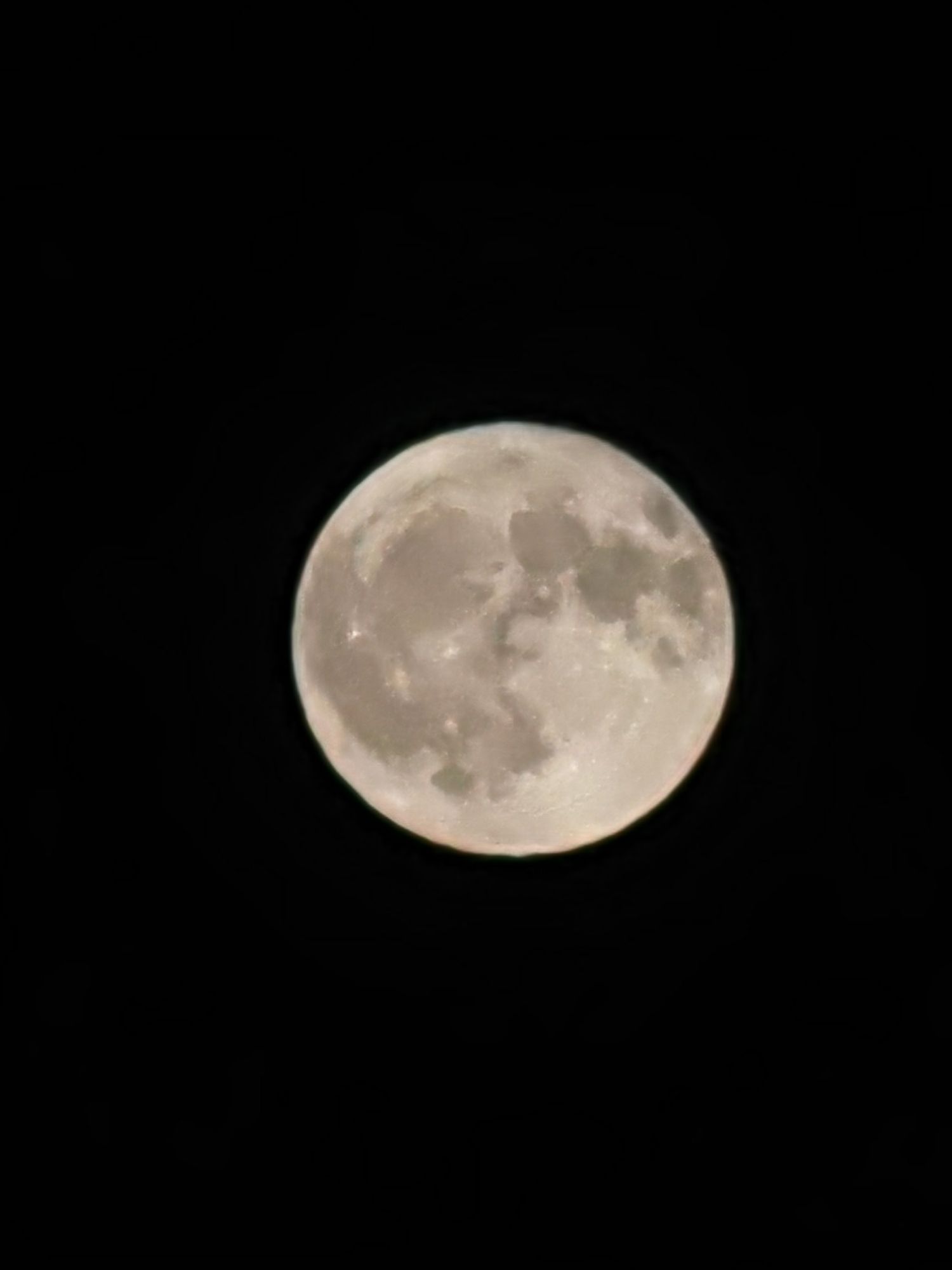 Photo de la lune avec un Honor Magic5 Pro (x50)