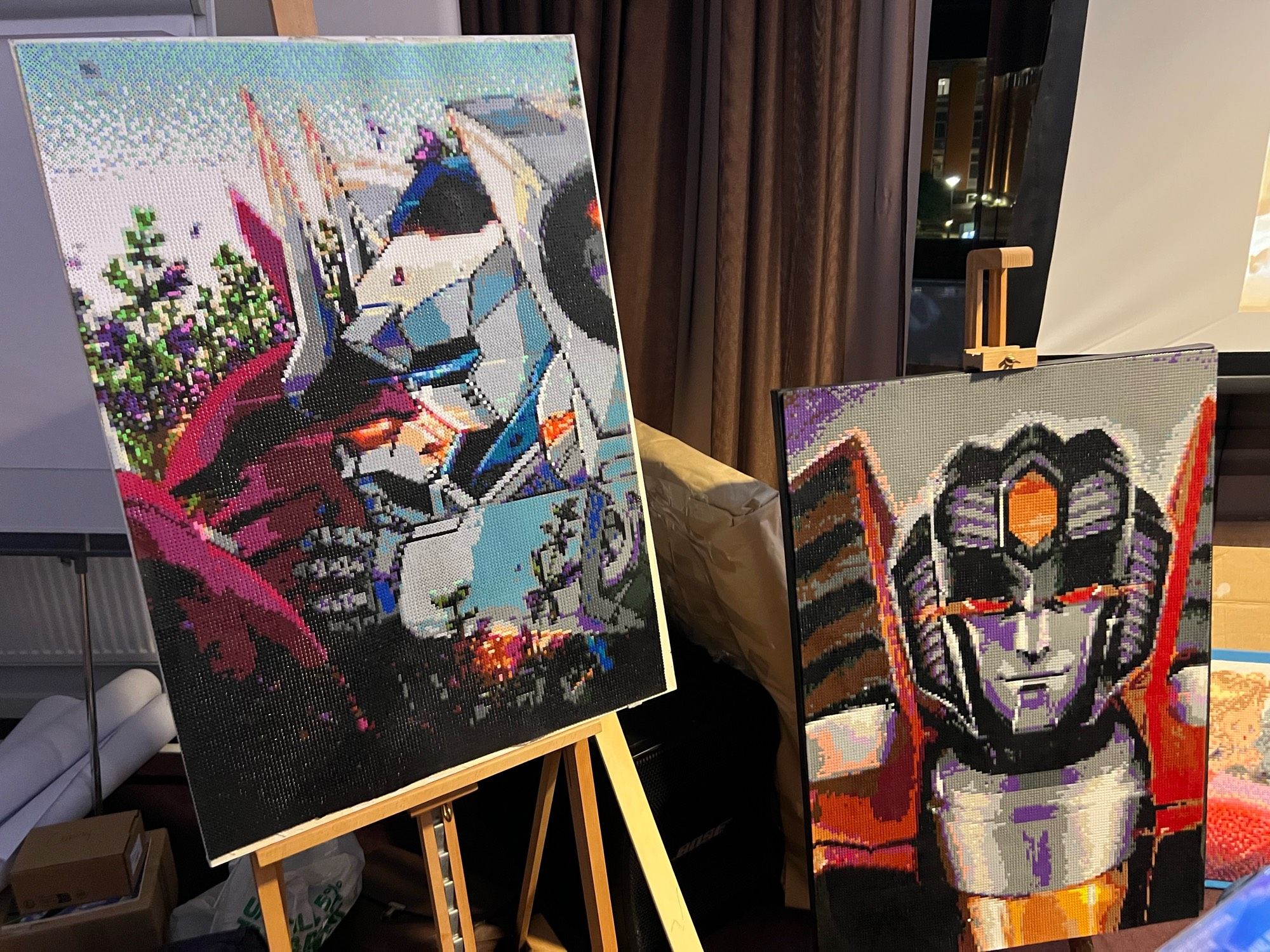 Pearler wall murals of Cyclonus x Tailgate, as well as one of Starscream also looking hot