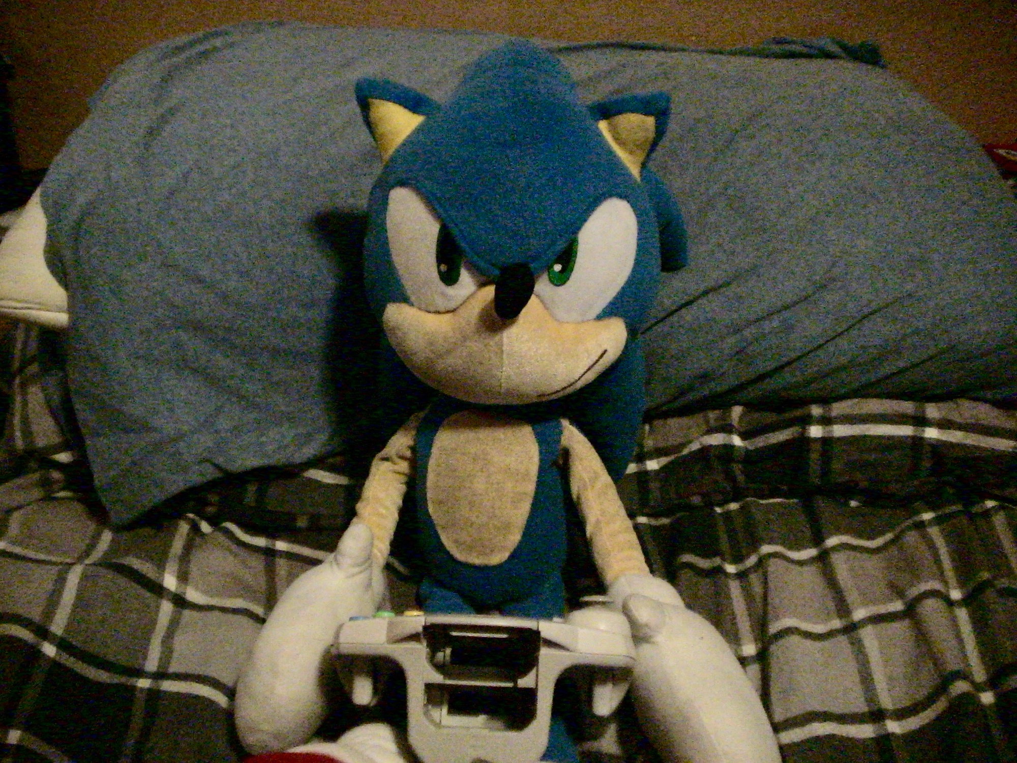 Sonic plush with a Dreamcast controller