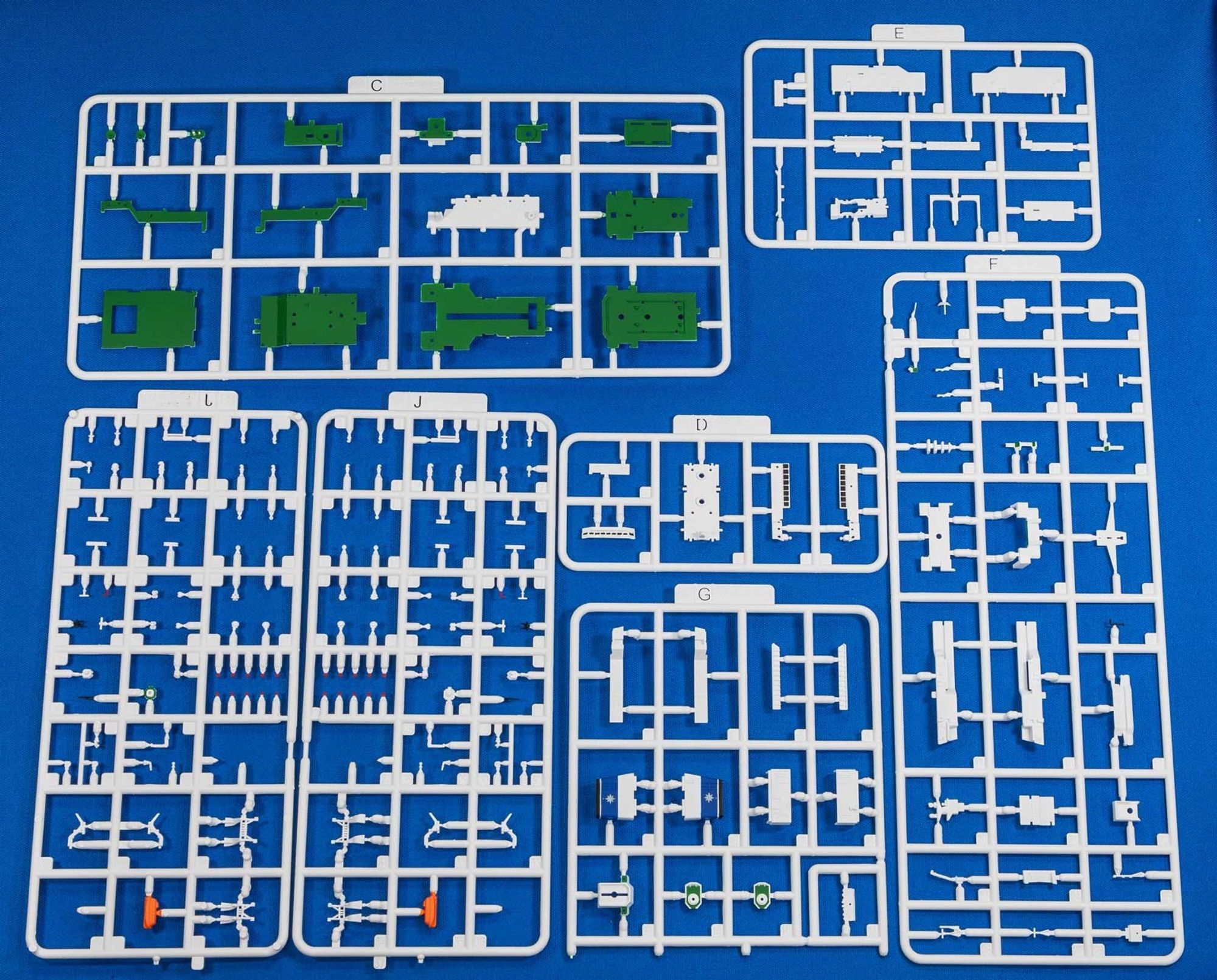 JP20「1/700 海上保安庁 巡視船 PLH-33 れいめい」(塗装済みプラモデル)のランナーの写真