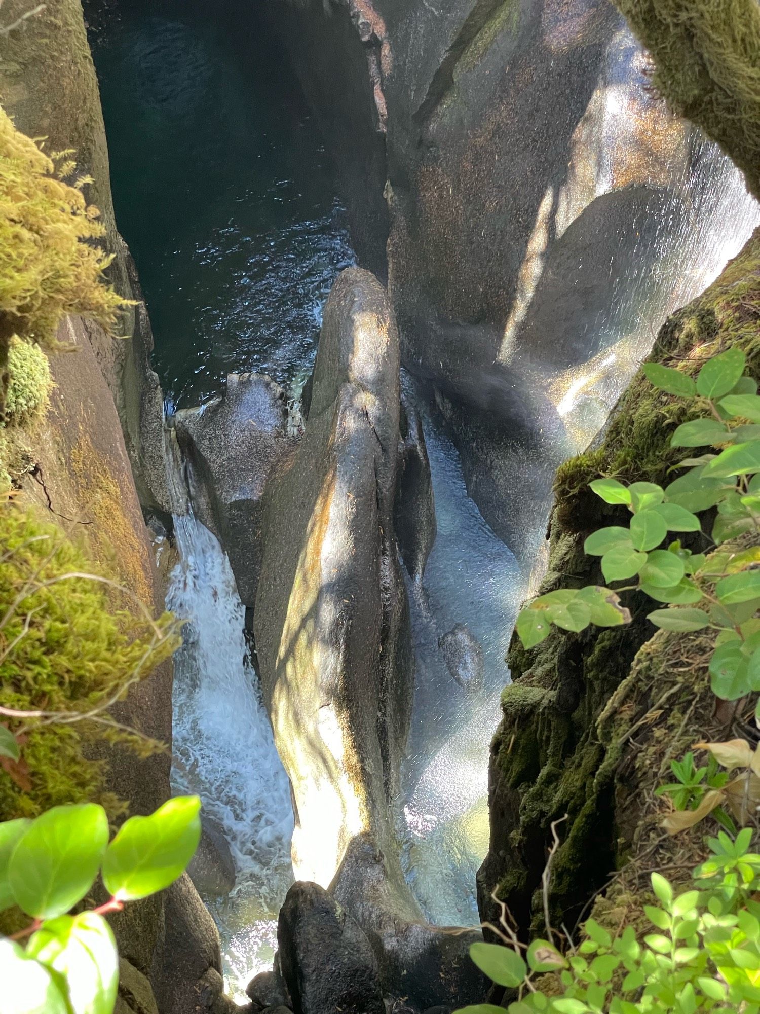 A glimpse of one of the many waterfalls en route to Echo Lake.