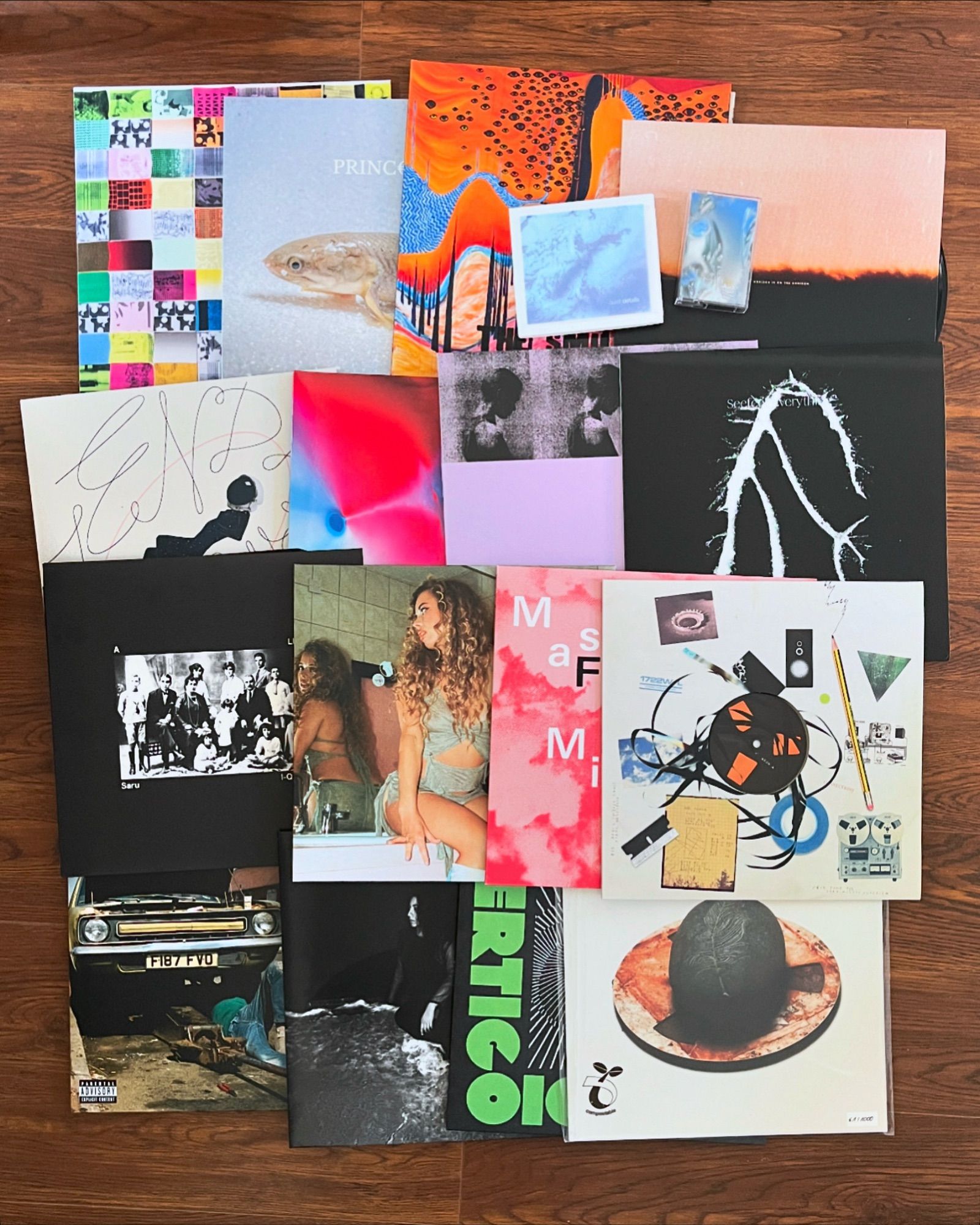 Albums arranged on the floor from Four Tet, Princ€ss, The Smile, Veryan, Delia Recordings, Nakayama Munetoshi, Nala Sinephro, Floating Points, Belong, Seefeel, A Lily, Nilüfer Yanya, Masayoshi Fujita, Paul Cousins, Sam Morton, Arooj Aftab, Elbow and Erland Cooper.