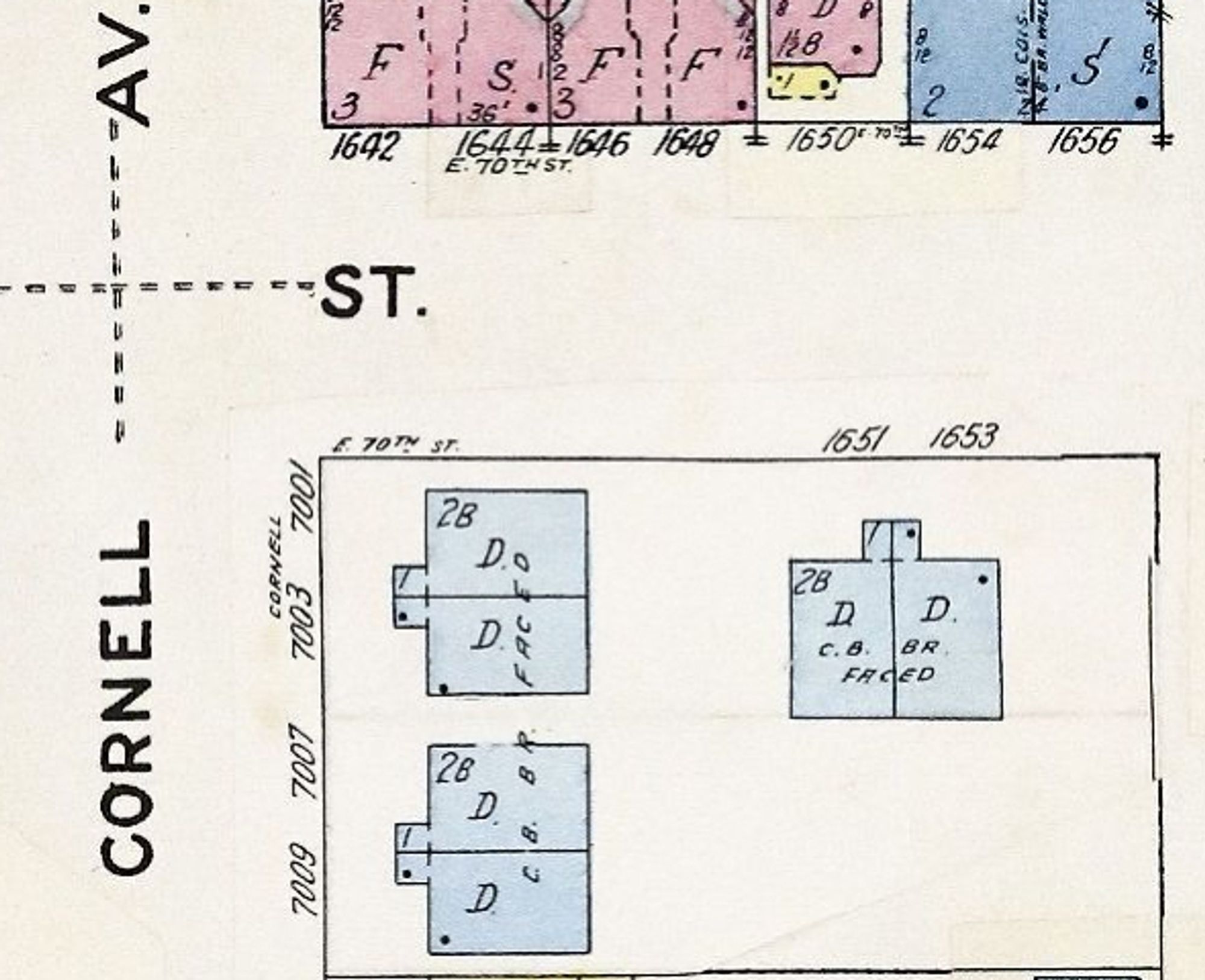 Fire insurance map showing three identical or near identical 2-story connected homes in light blue.