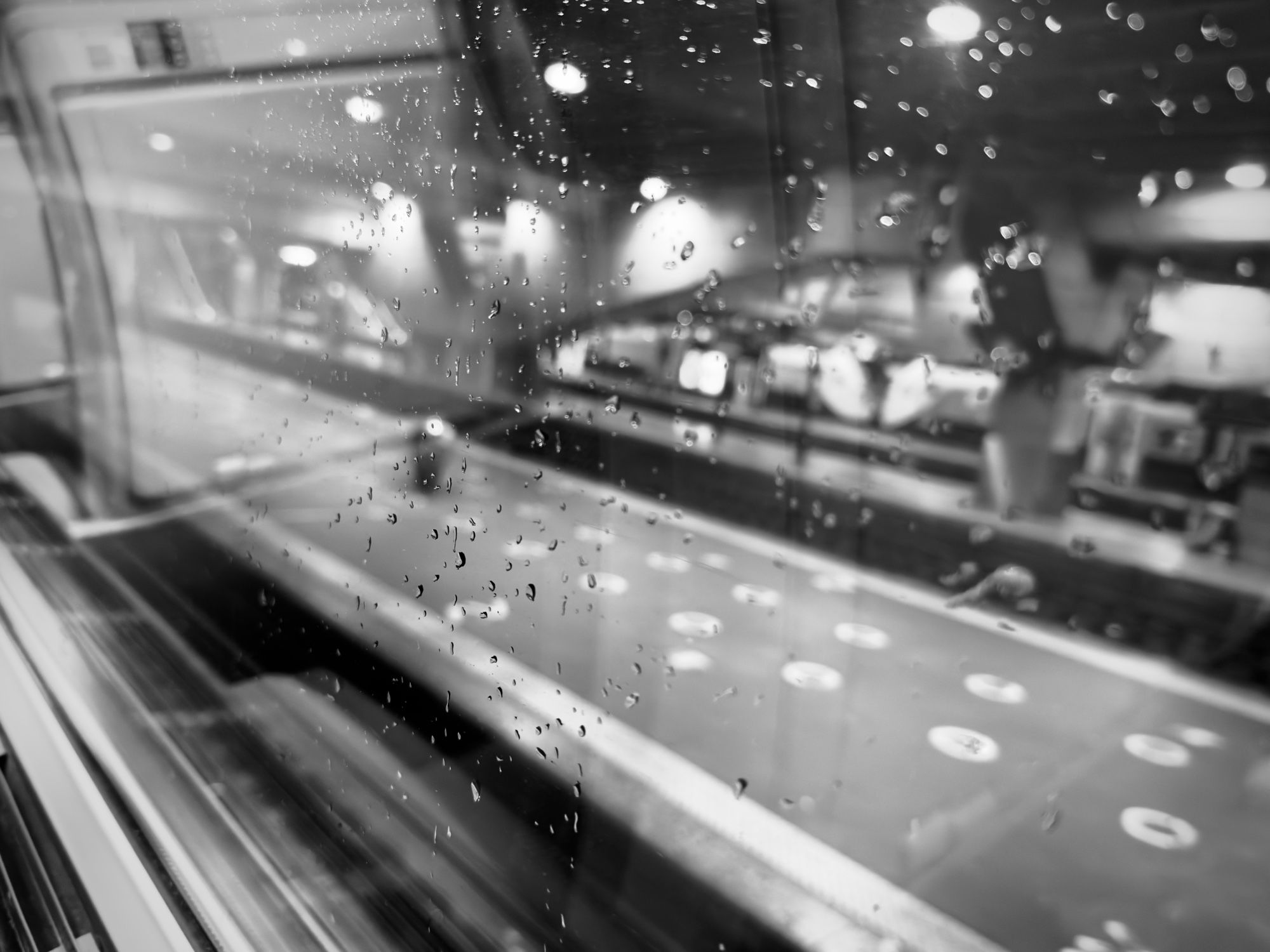 Rainy train platform #7 at Gare Montparnasse.