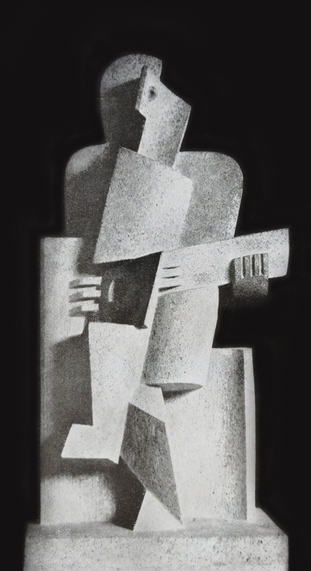 a cubist sculpture of a guitarist by Jacques Lipchitz