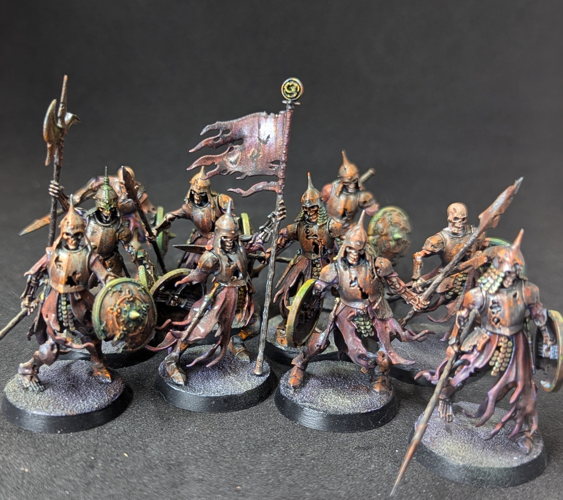 Several Deathrattle Skeleton miniature figures from Games Workshop's Age of Sigmar range