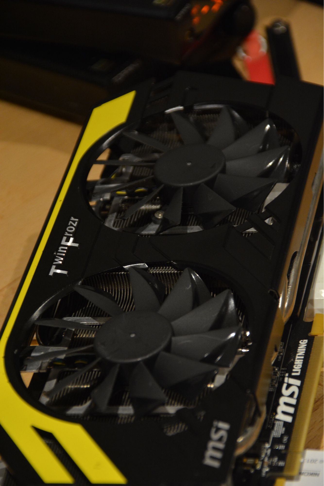 GTX 680 Lightning LE