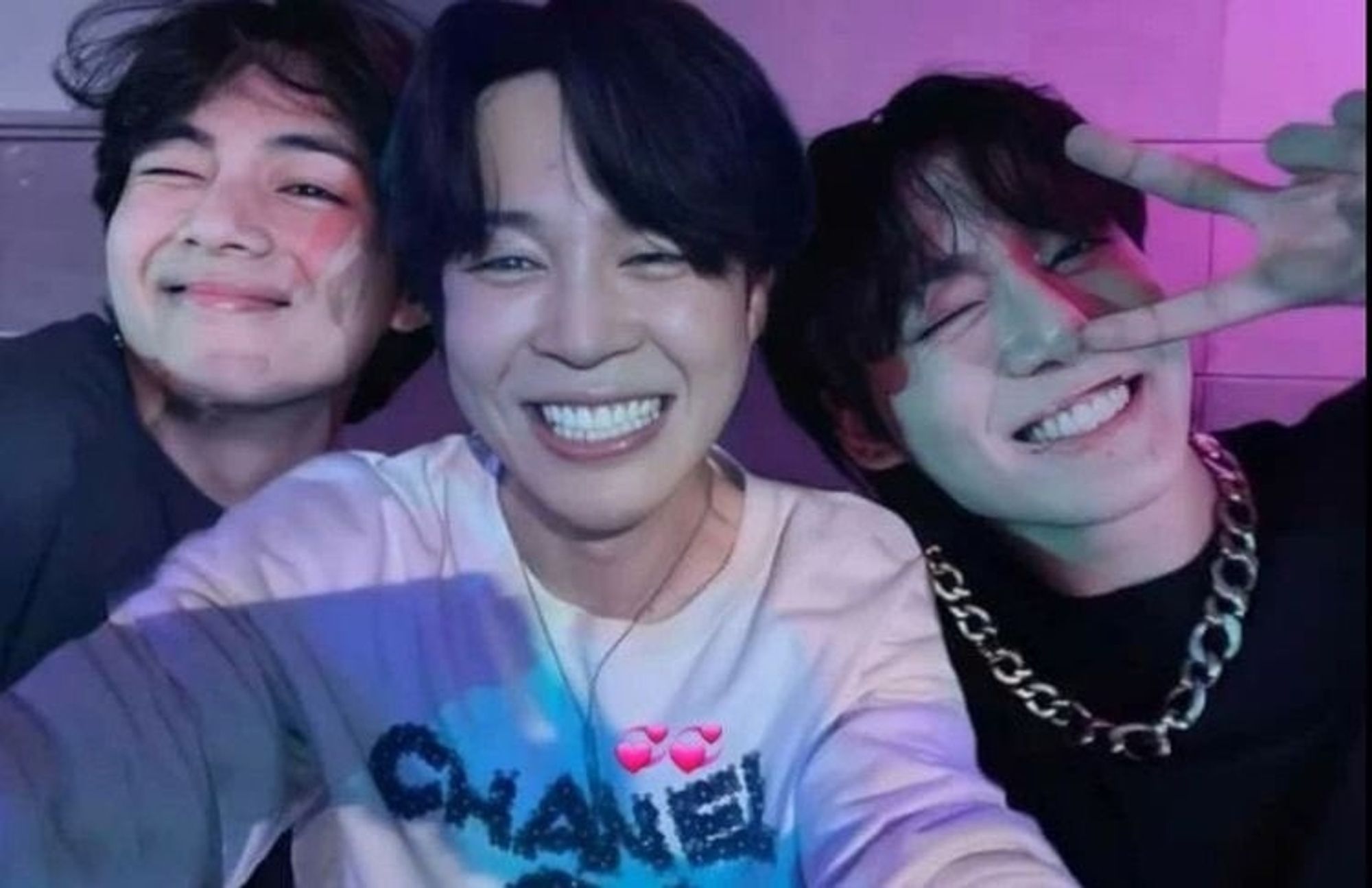 Taehyung, Jimin and Jungkook selfie at JHope's Jack In the Box party. (But it's an edit made by combining a couple of pictures)