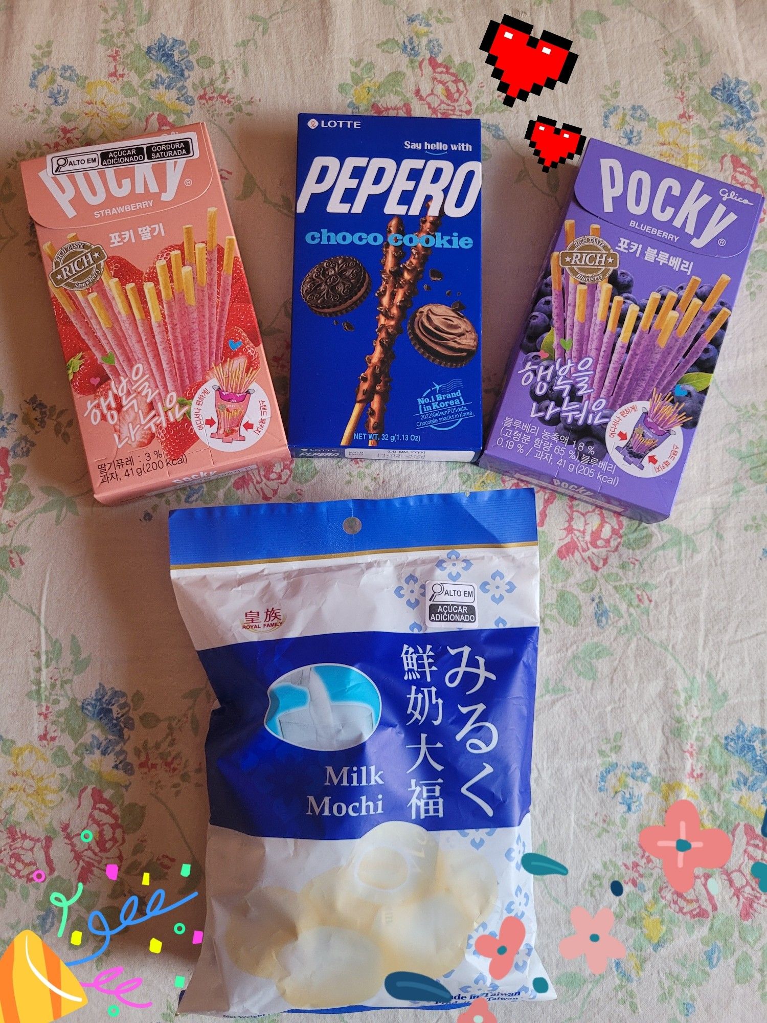 Comida japonesa para abrir e experimentar em live. Pepero de Oreo, pocky de morango e bluebeery.