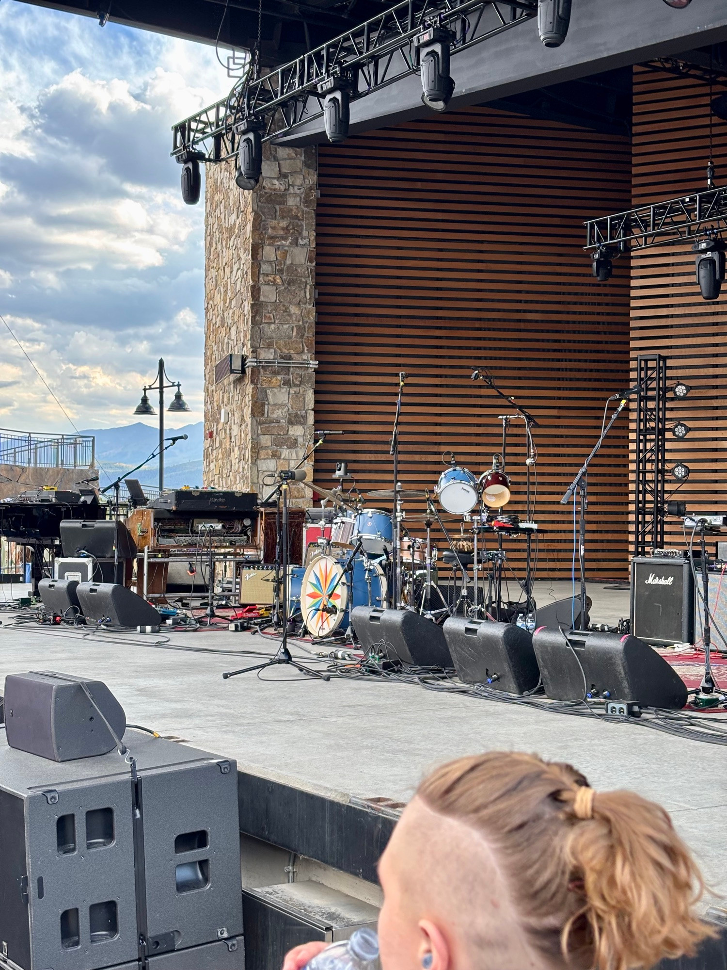 Right side of the stage, a couple rows from the rail to see JRAD. 2025/08/23. 