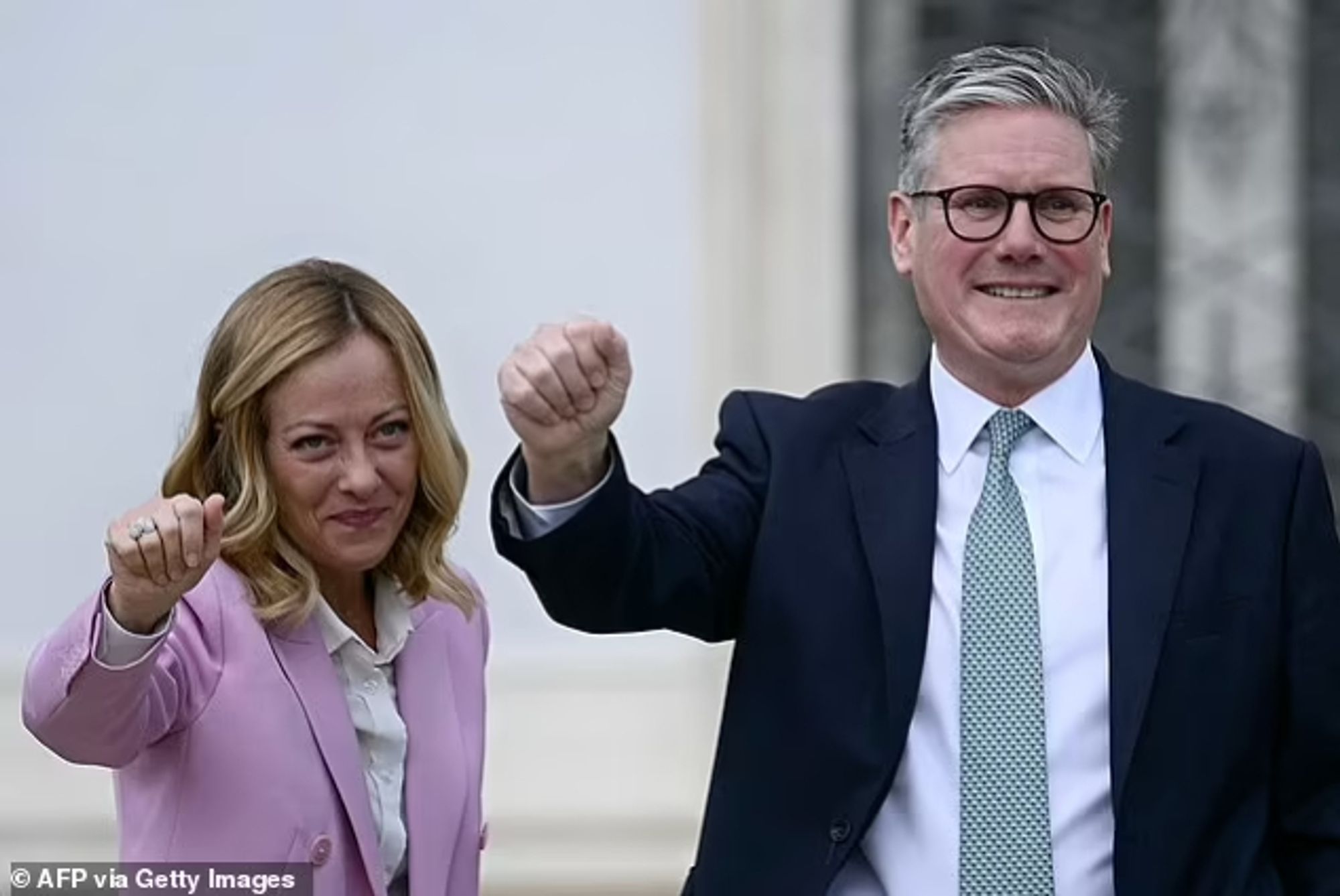 Georgia Melloni and Keir Starmer giving Roman Salutes.