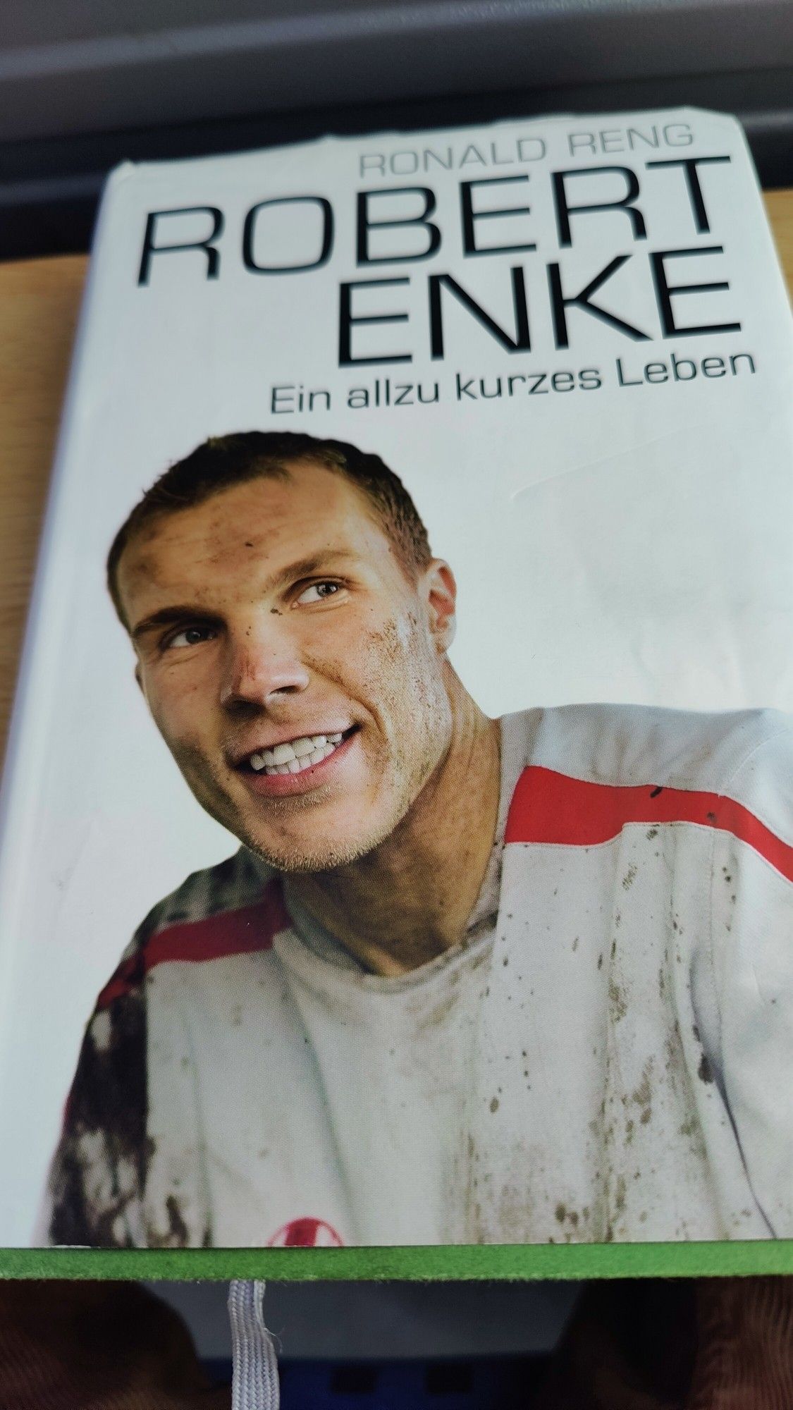 Robert Enke - Ein allzu kurzes Leben

von Ronald Reng