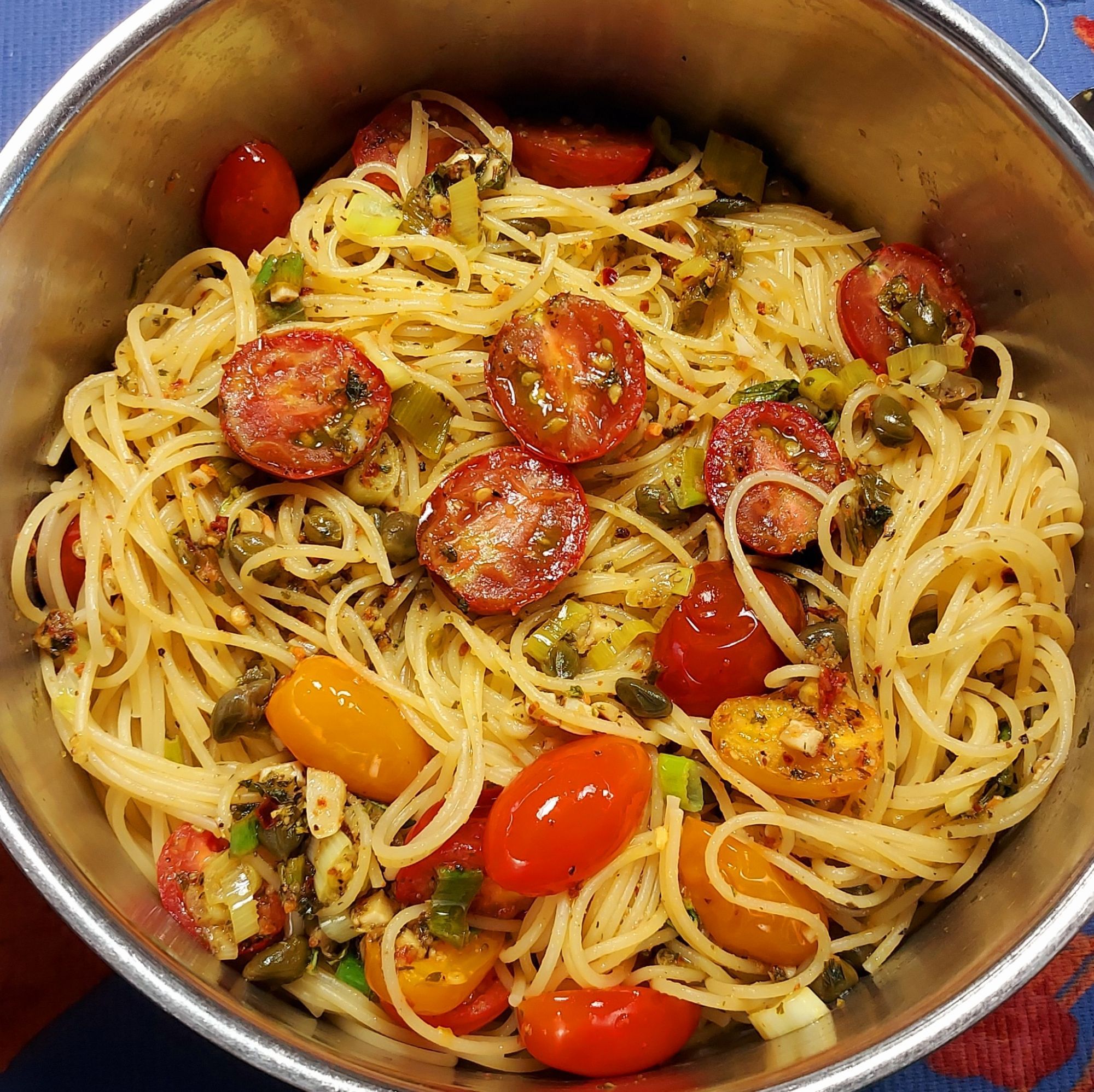 Spaghettini with cherry tomatoes