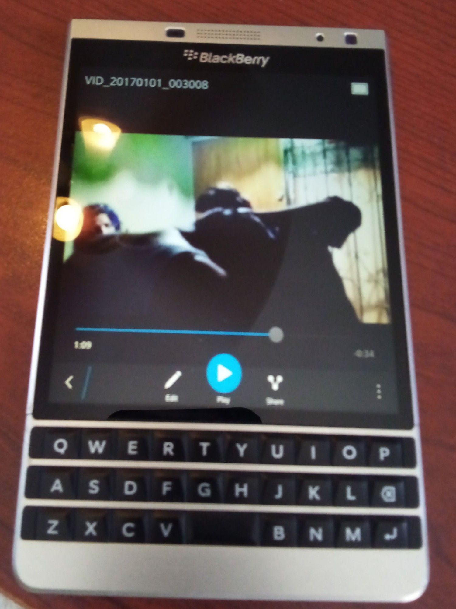 Blackberry passport 90