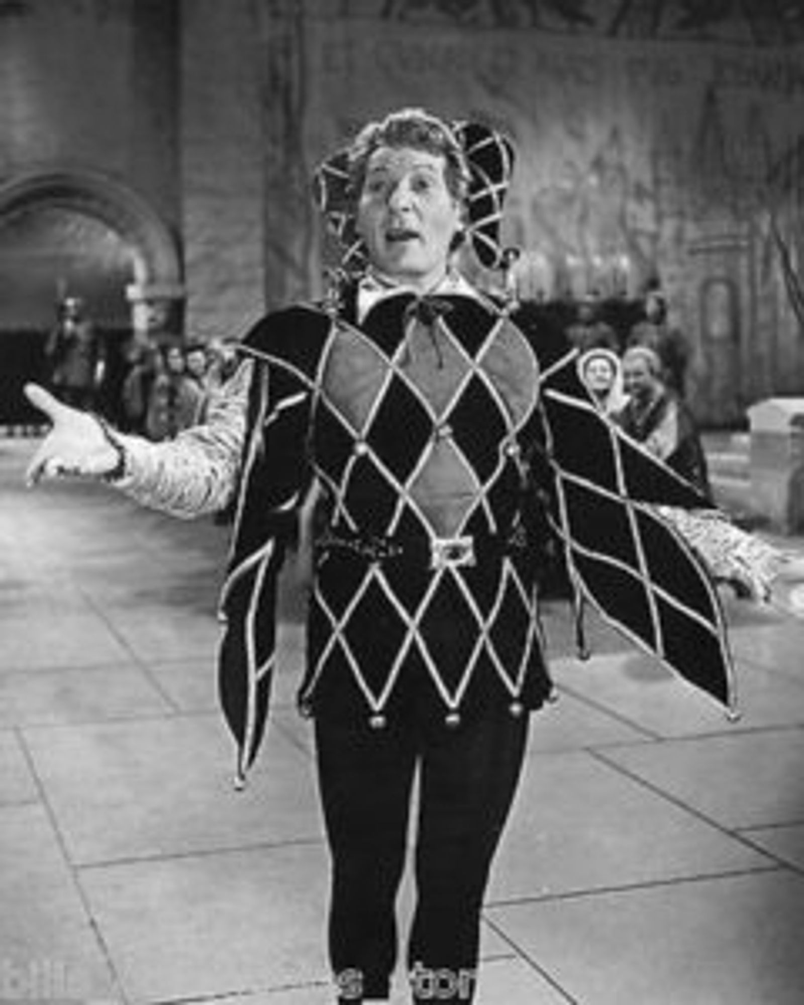 Photo of Danny Kaye playing Hubert Hawkins dressed as Giacamo the Jester