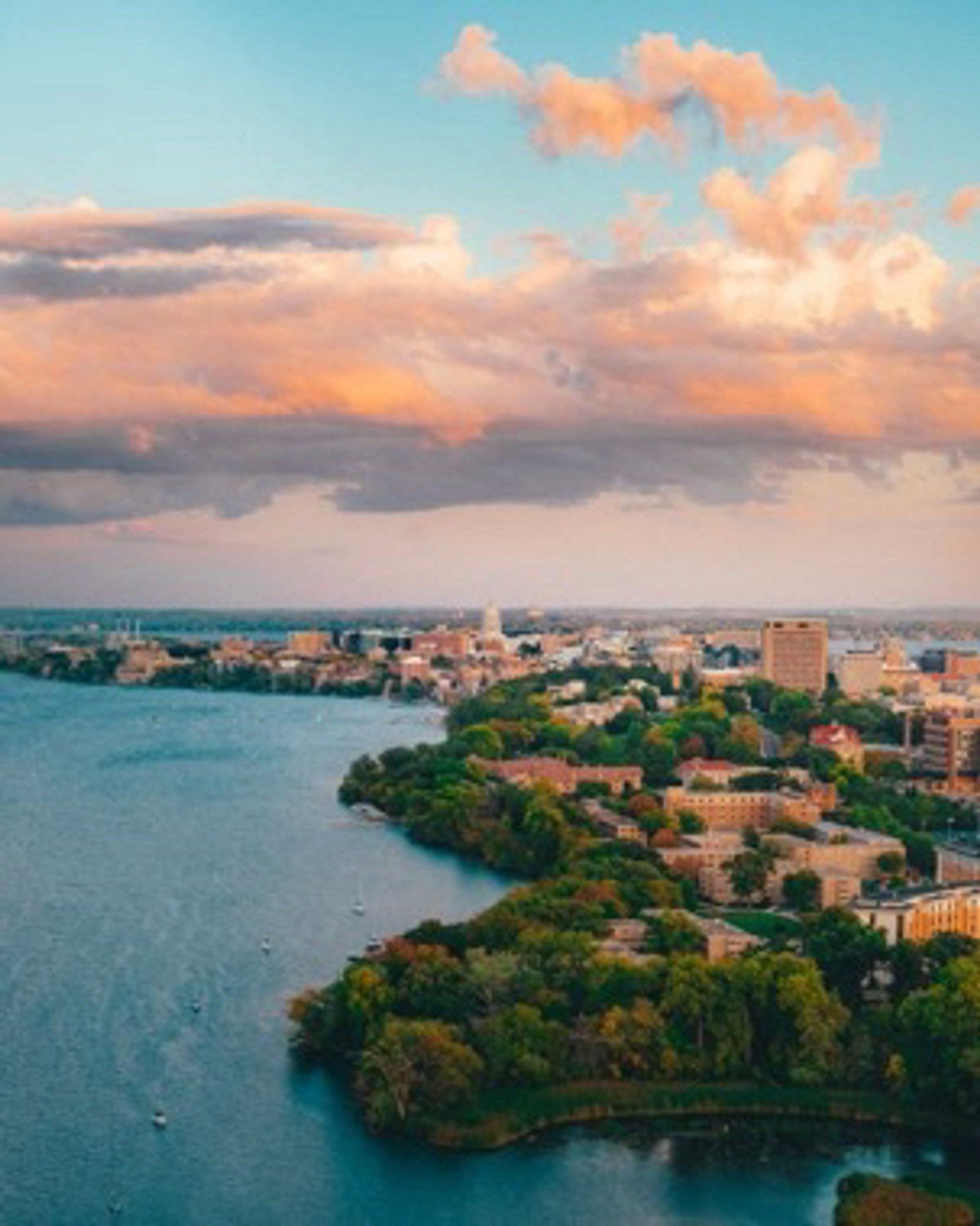 Picture of Madison, Wisconsin and its stunning lakes!