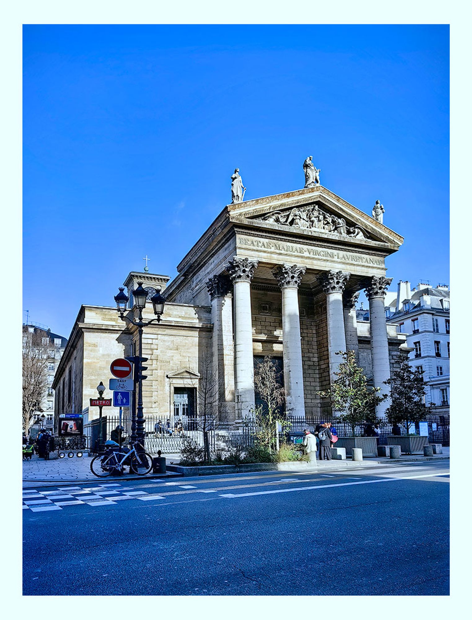 rue de Châteaudun