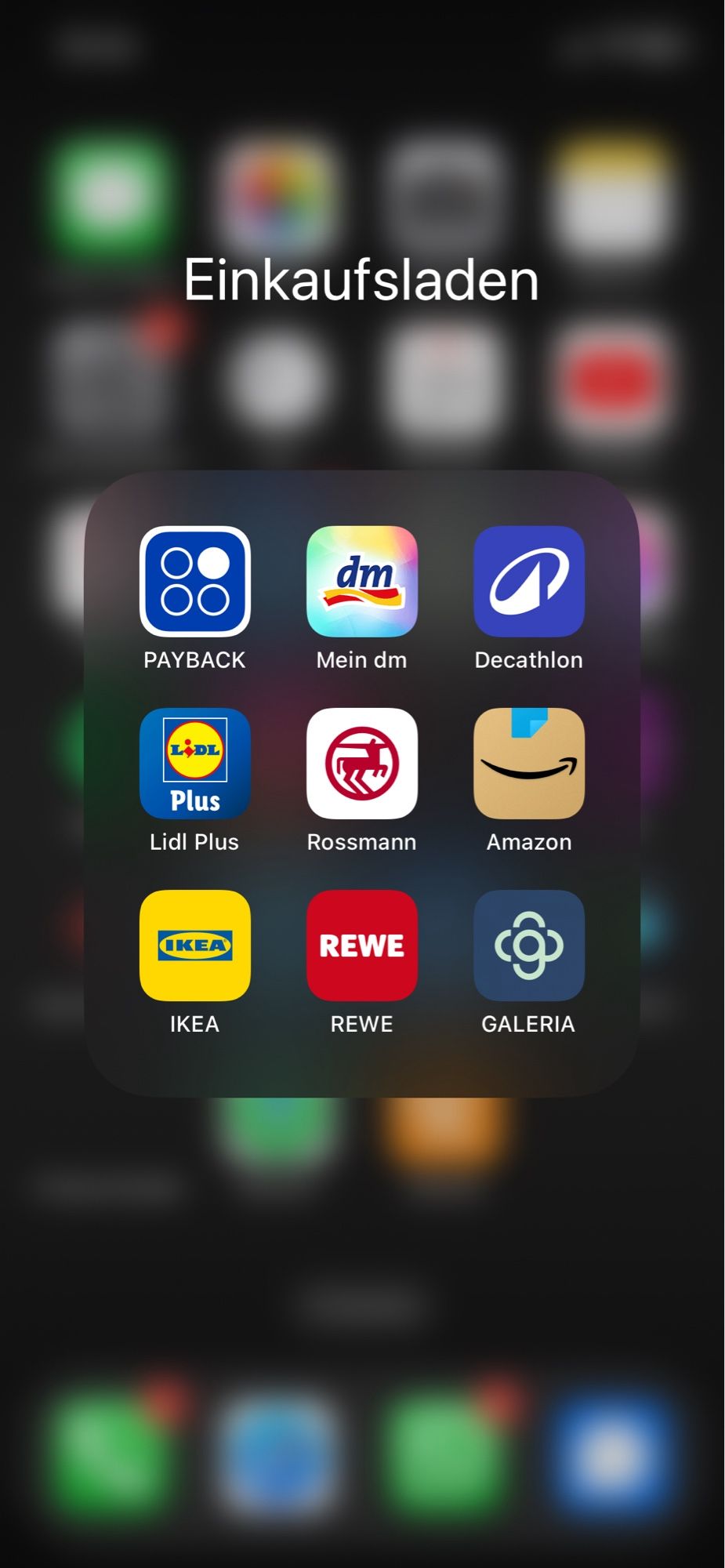 screenshot von apps auf einem iphone im ordner "einkaufsladen" zb "payback" oder "rewe"