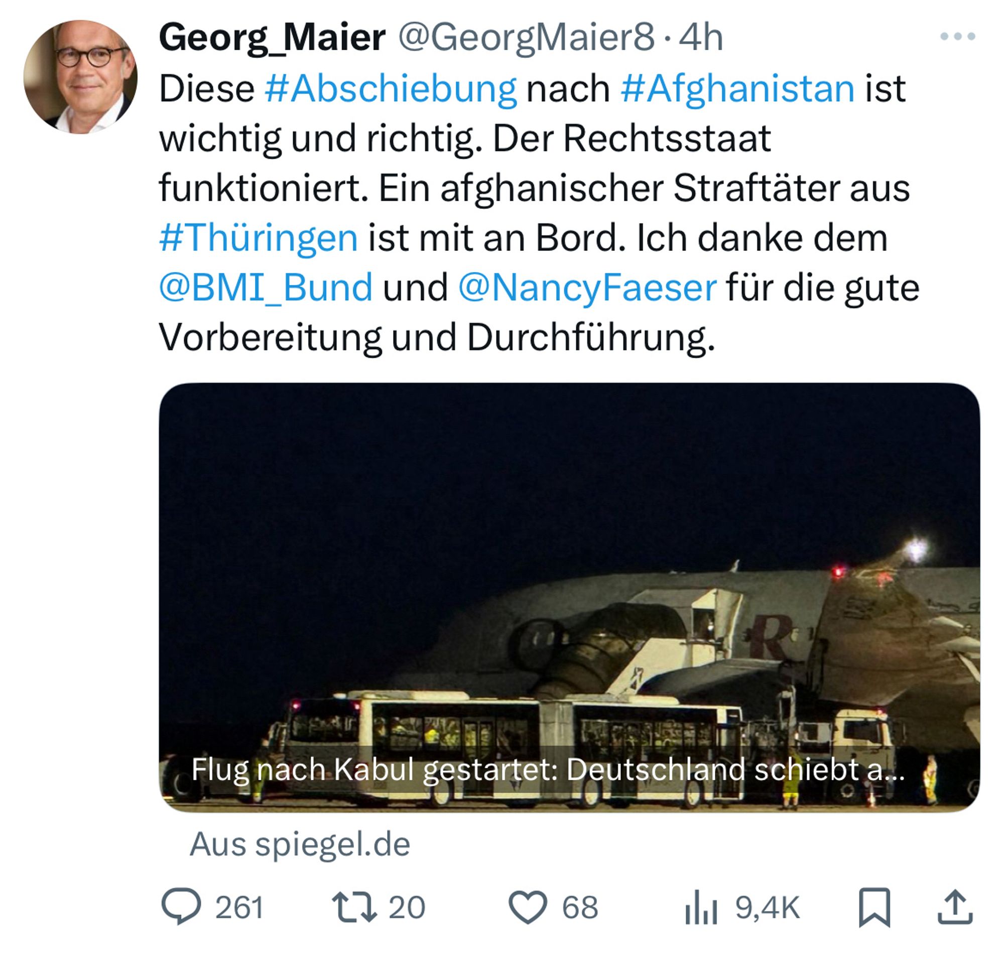 Tweet de Thüringer Innenministers (SPD): Georg_Maier @GeorgMaier8•4h
Diese #Abschiebung nach #Afghanistan ist * wichtig und richtig. Der Rechtsstaat funktioniert. Ein afghanischer Straftäter aus #Thüringen ist mit an Bord. Ich danke dem @BMI_Bund und @NancyFaeser für die gute Vorbereitung und Durchführung.