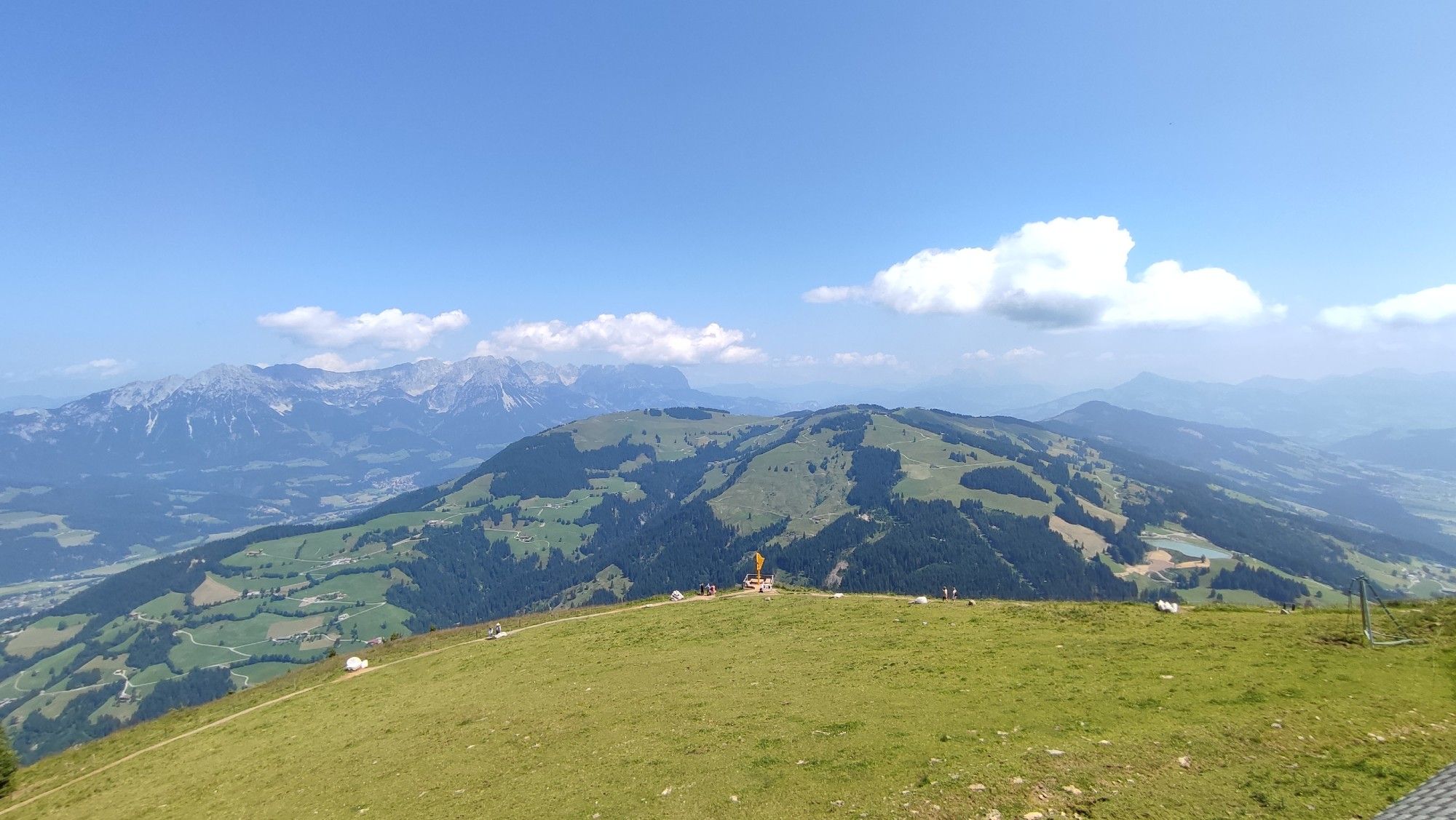 Ausblick von der Hohen Salve Richtung Kaisergebirge, Österreich