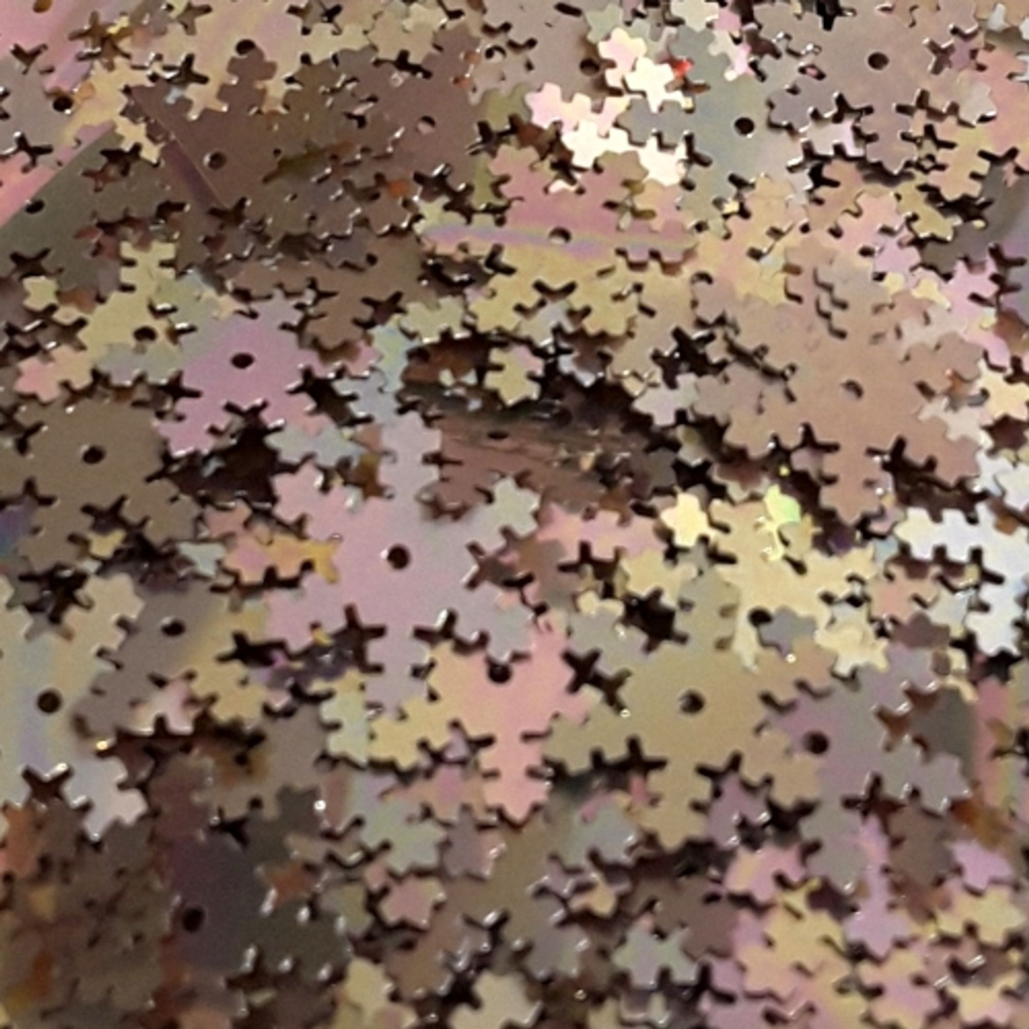 lots of sizes and colours of Snowflake Sequins from sequinworld.co.uk, including 15mm Iridescent Gold

our lovely Snowflake Sequins are ideal for your cards, crafts and creations such as greetings cards, craft projects, hoop art and textile embellishments