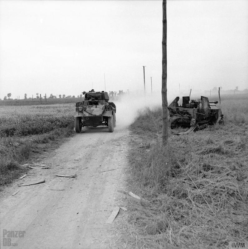 Panzerjäger-Fahrzeuge mit 7,5 cm Pa.K. 40 auf Fahrgestell S-307 (f) Nr. 811