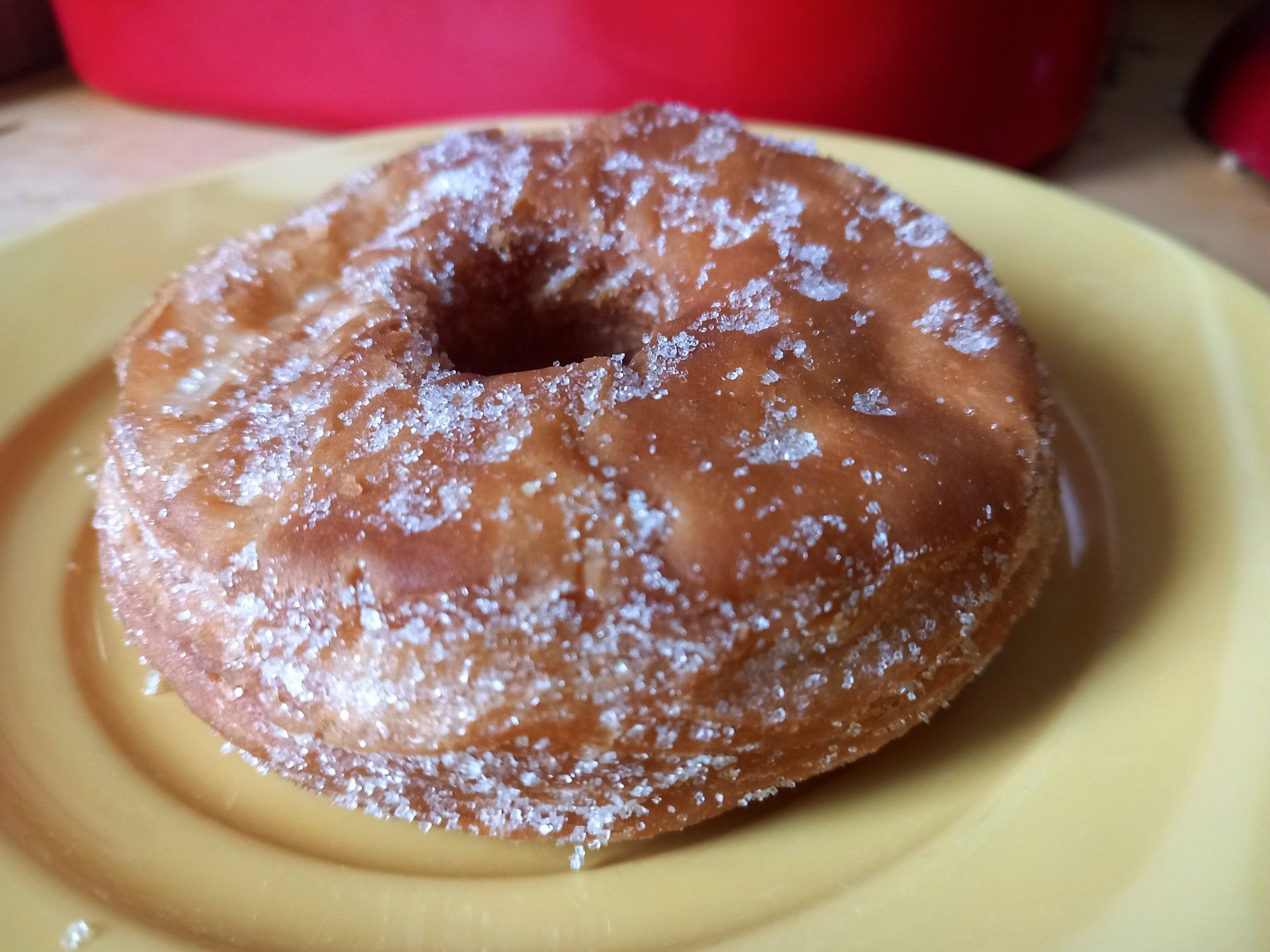 Cronut mit Zucker