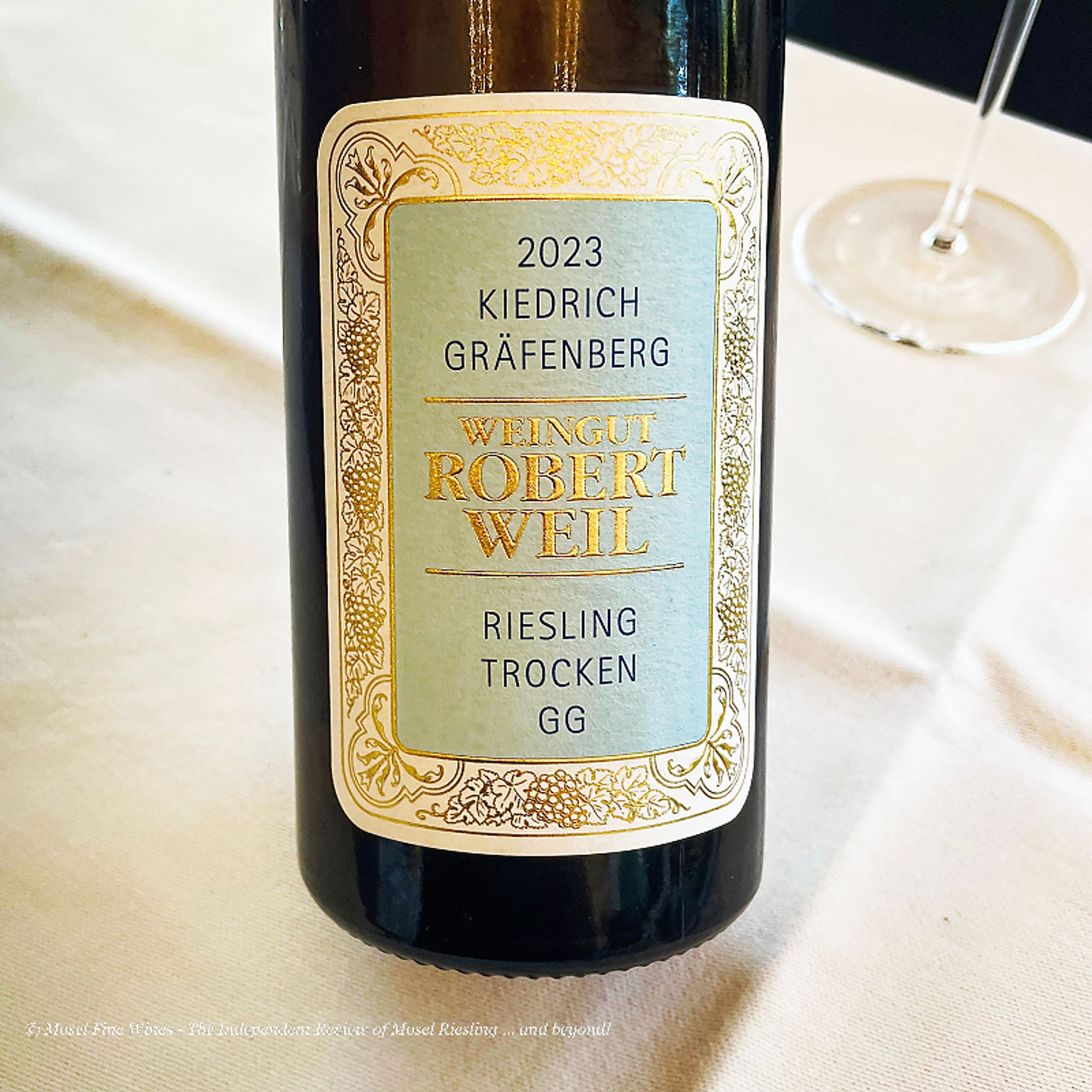 Robert Weil
2023
Gräfenberg
GG
dry Riesling
dry German Riesling
Issue 72