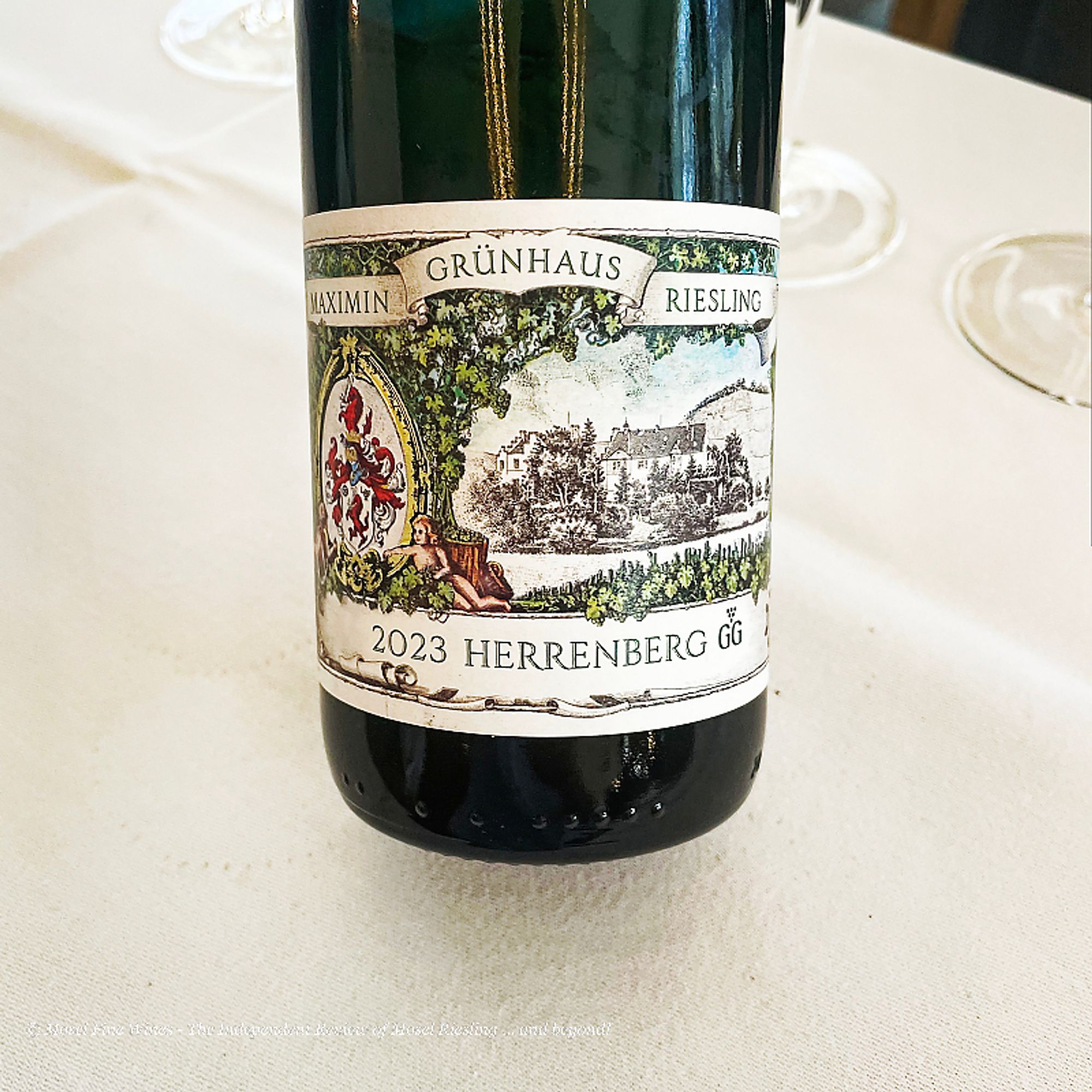 riesling 
mosel 
moselriesling 
germanriesling 
maximingrünhaus 
maximingrünhäuser 
herrenberg 
drygermanriesling 
grossesgewächs 
2023vintage 
MFW_Issue_72