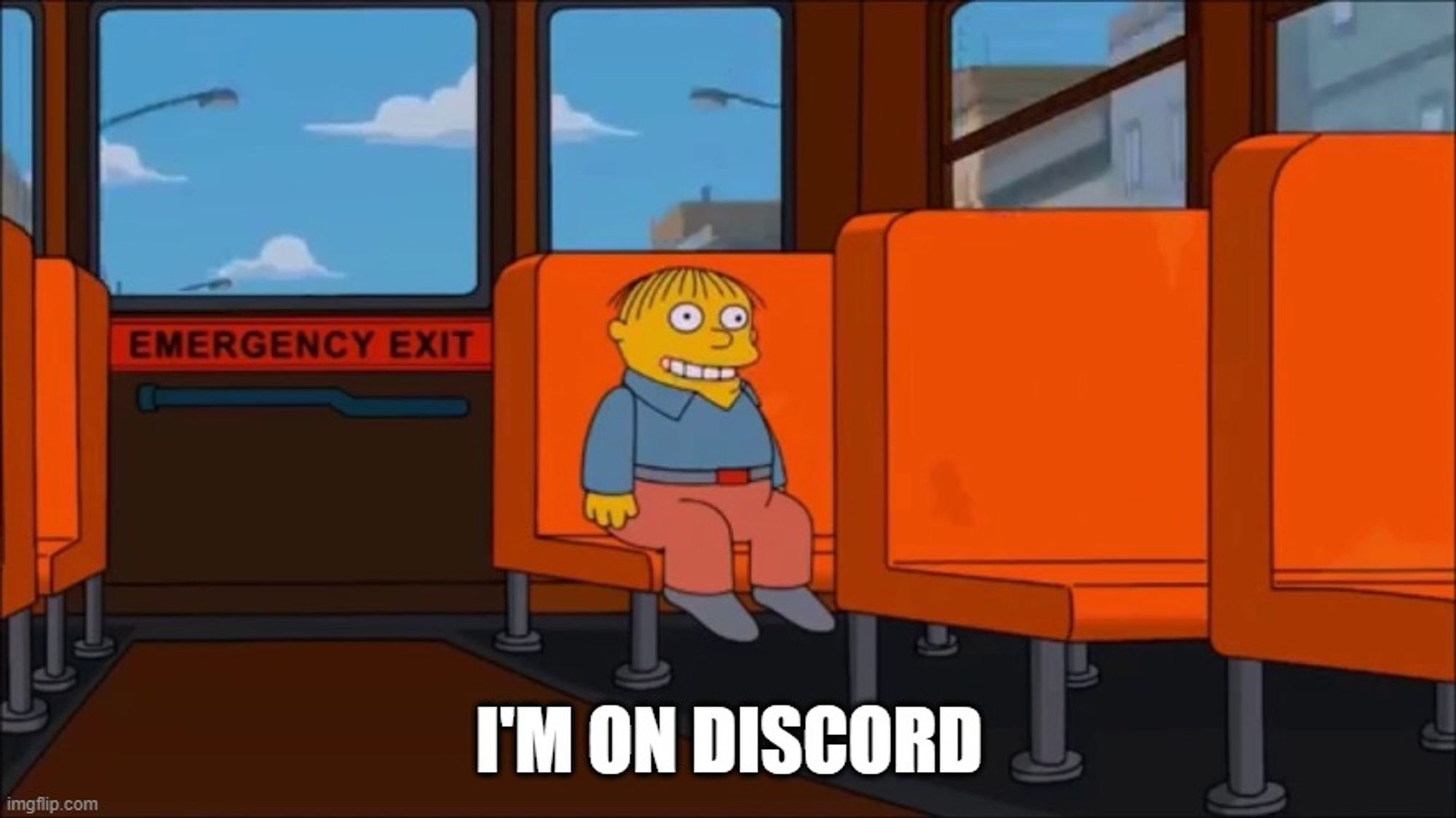 Ralph Wiggums (Simpsons) on bus proclaiming 'I'm on discord'