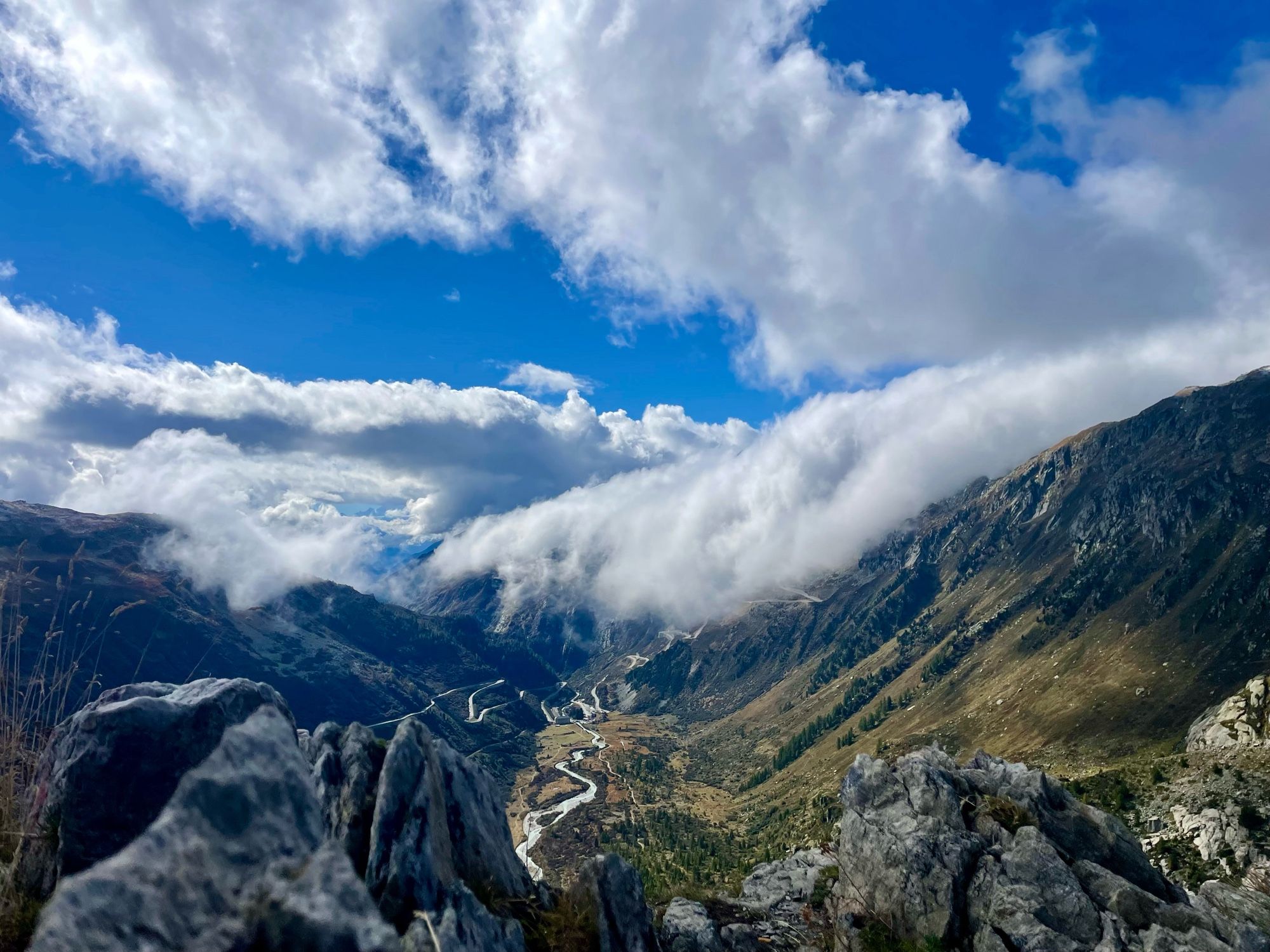 Talblick Furkapass-Strecke (Walliserseite)